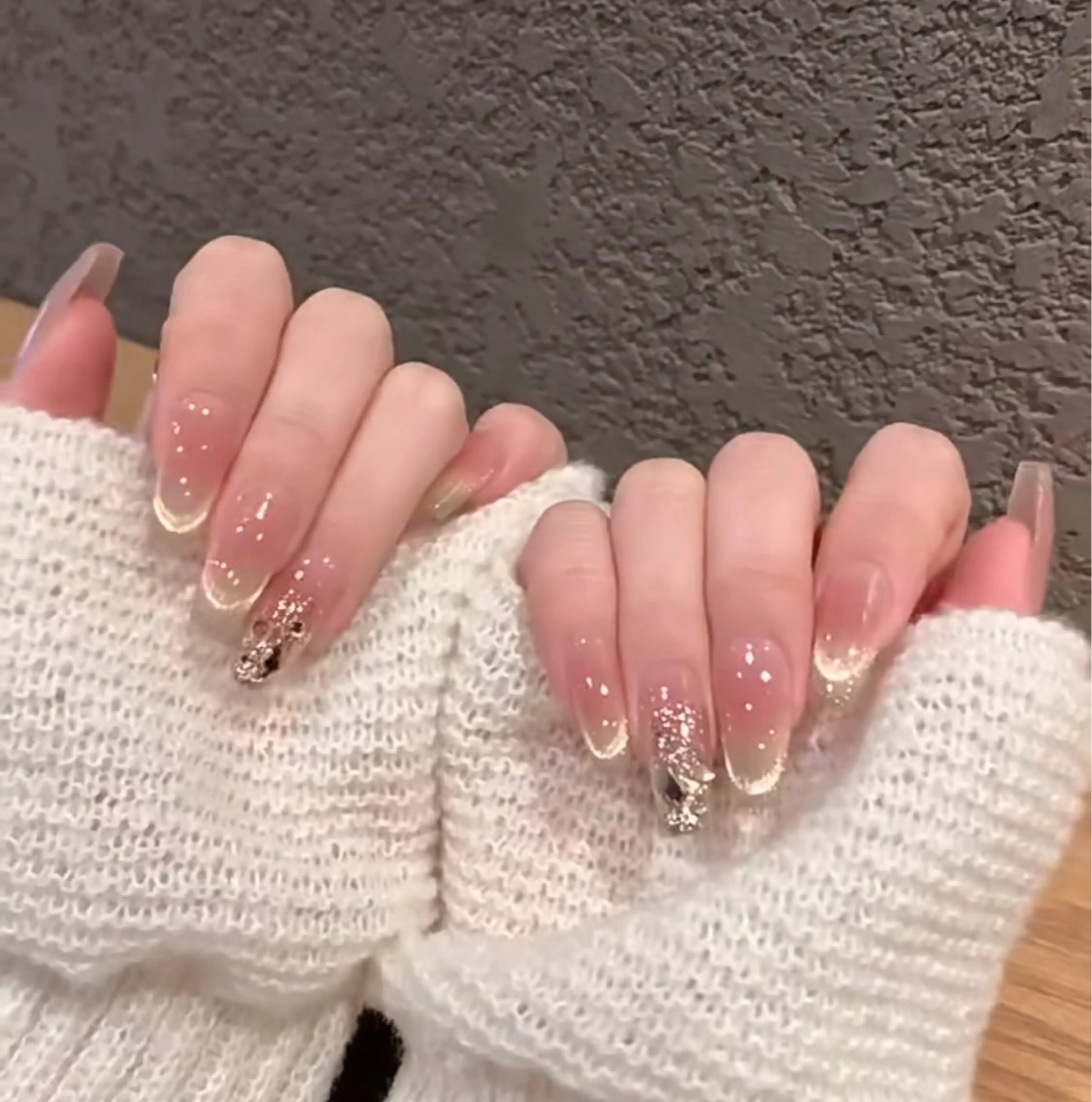 ネイル アートネイル オーロラネイル チークネイル フレンチネイル ガラスフレンチ ハンドネイル 🎀🎀YooLi Nail Salonのネイルデザイン