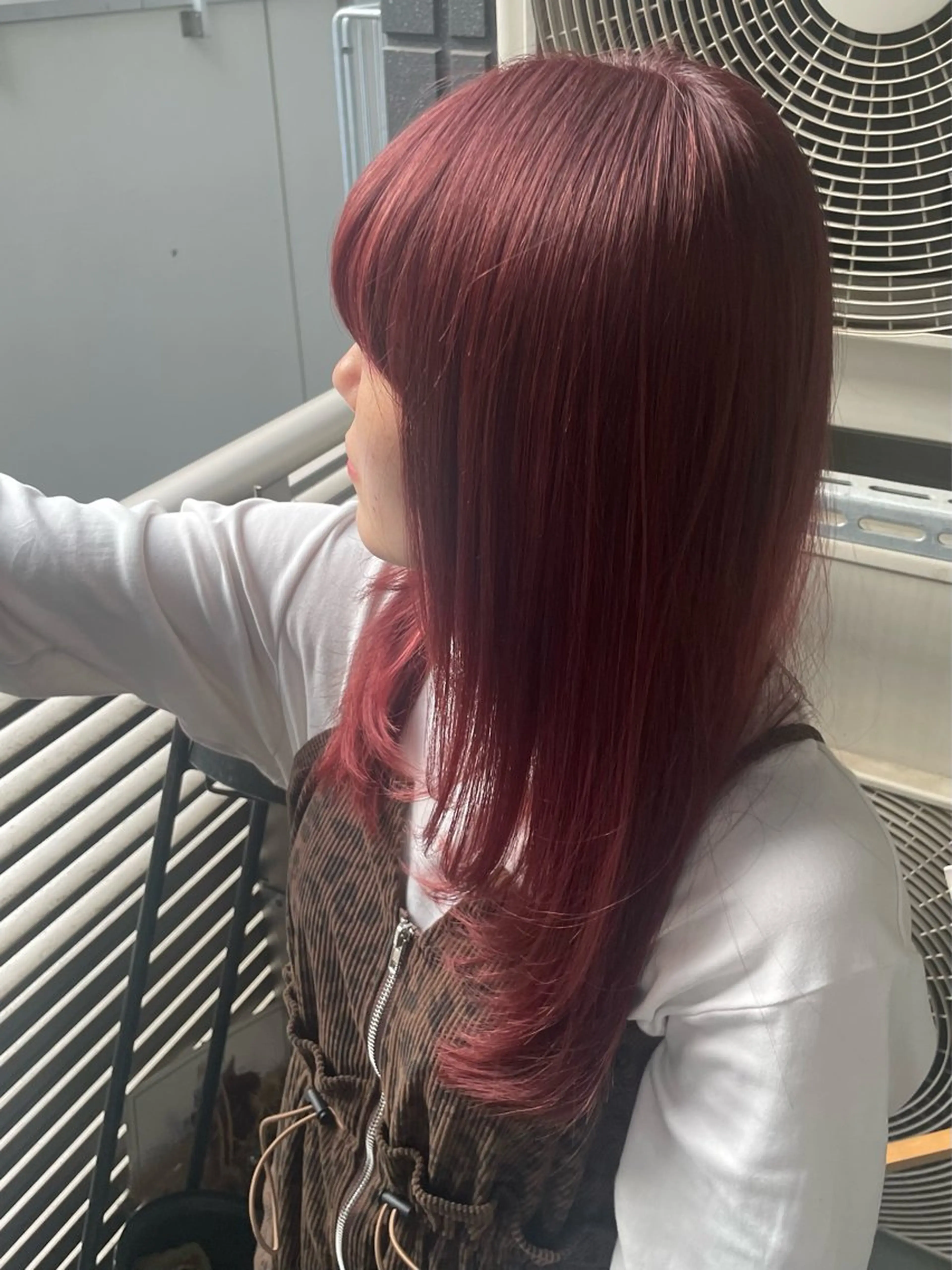 カラー レッドカラー grow本八幡 横溝愛梨のヘアスタイル