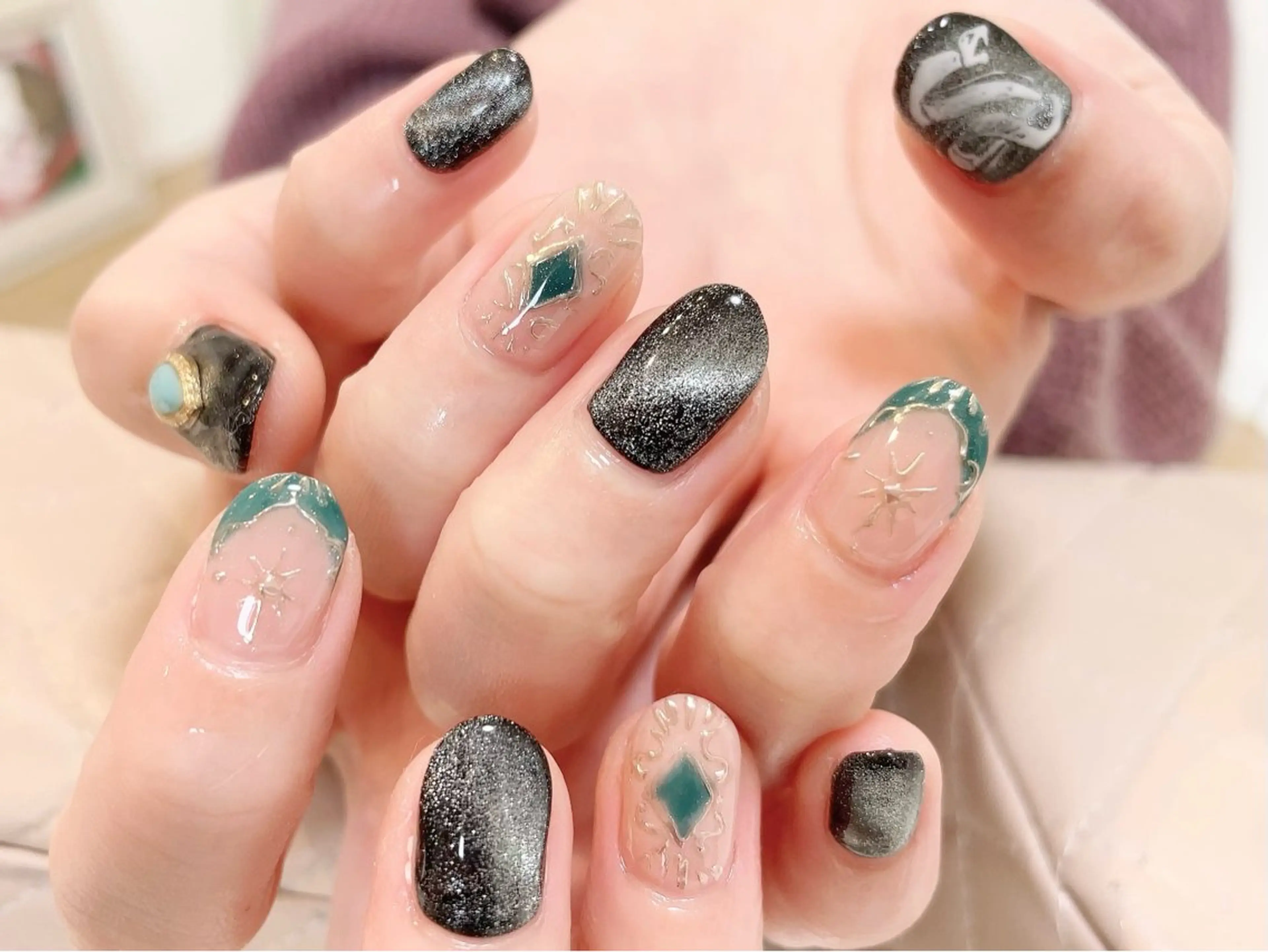 ネイル manis .のネイルデザイン