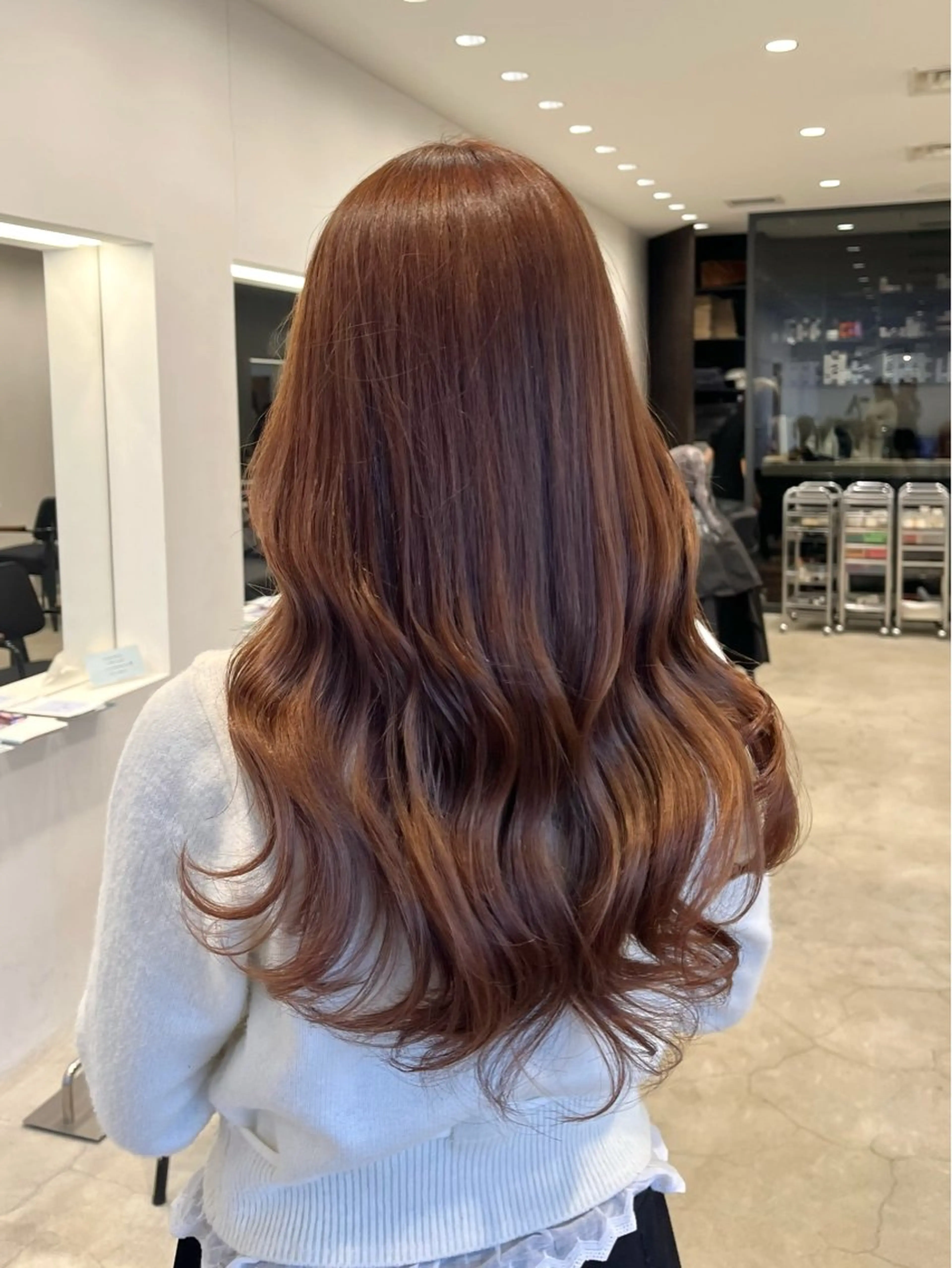 ロング 羽鳥 菜々子のヘアスタイル