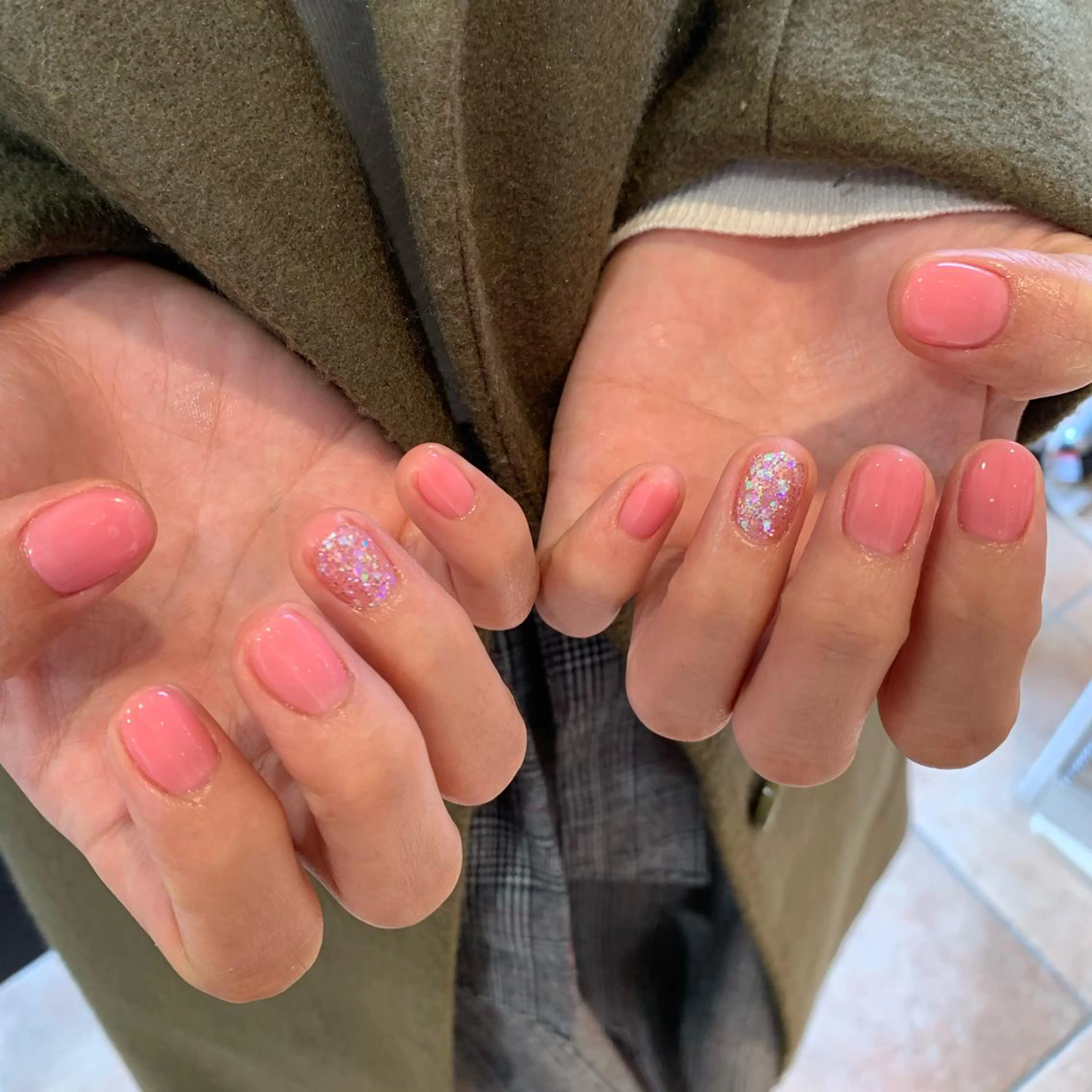 ネイル ラメ(グリッター) ハンドネイル 佐藤 穂乃香のネイルデザイン