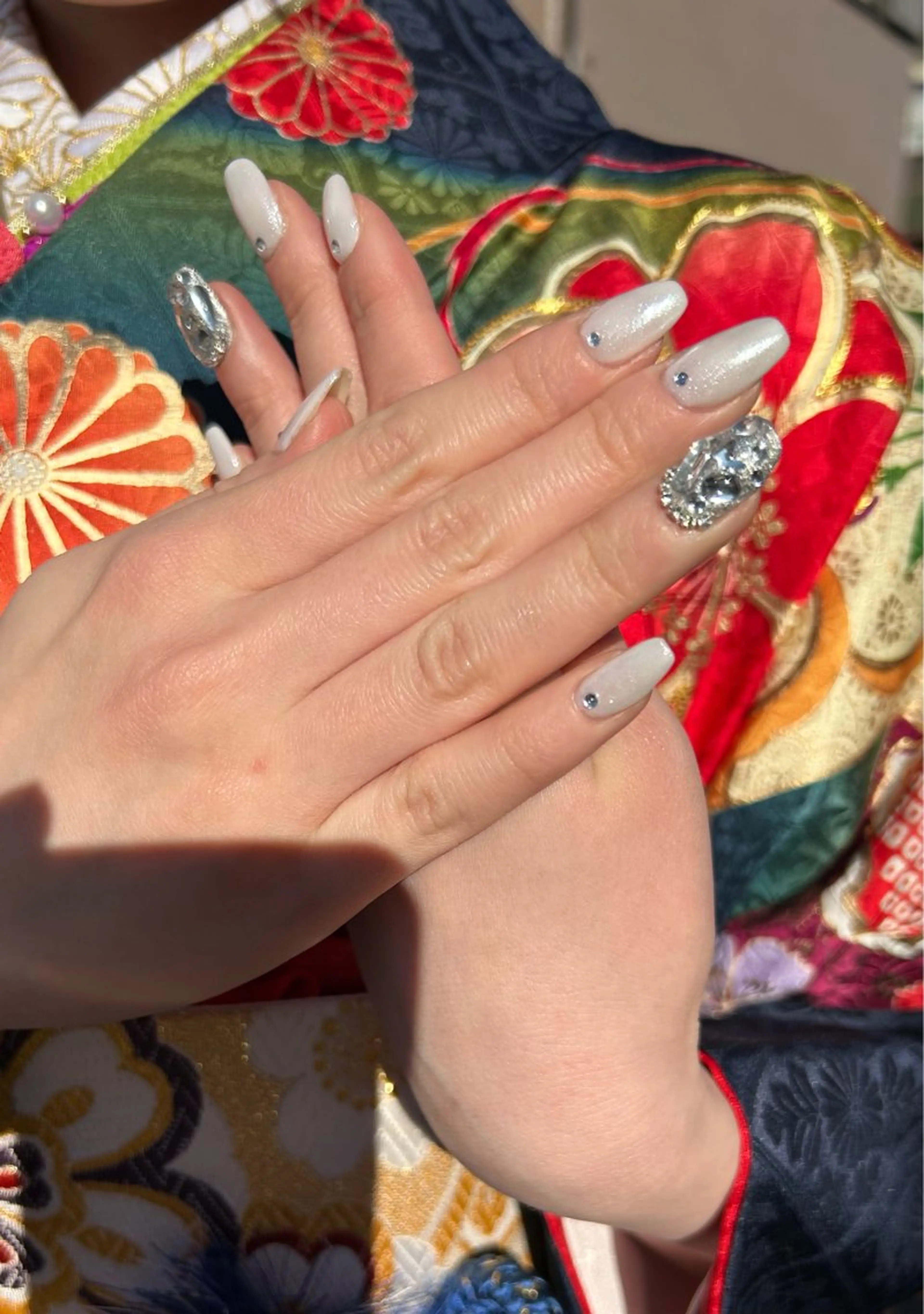 ネイル 成人式 Rich to安城店所属・二階堂 晴菜のネイルデザイン