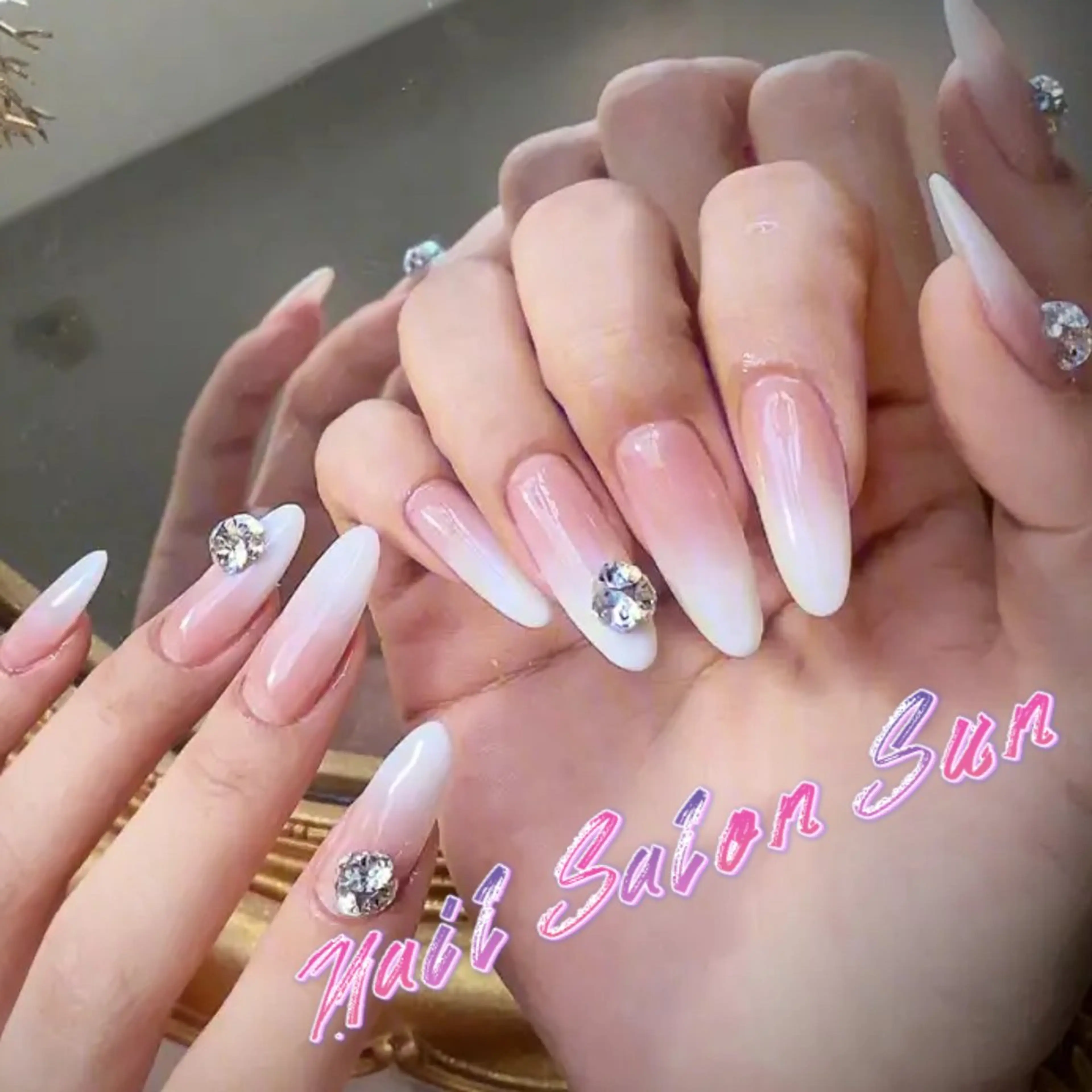 ネイル 持ち込み ハンドネイル Sun Nail サン ネイルサロンのネイルデザイン