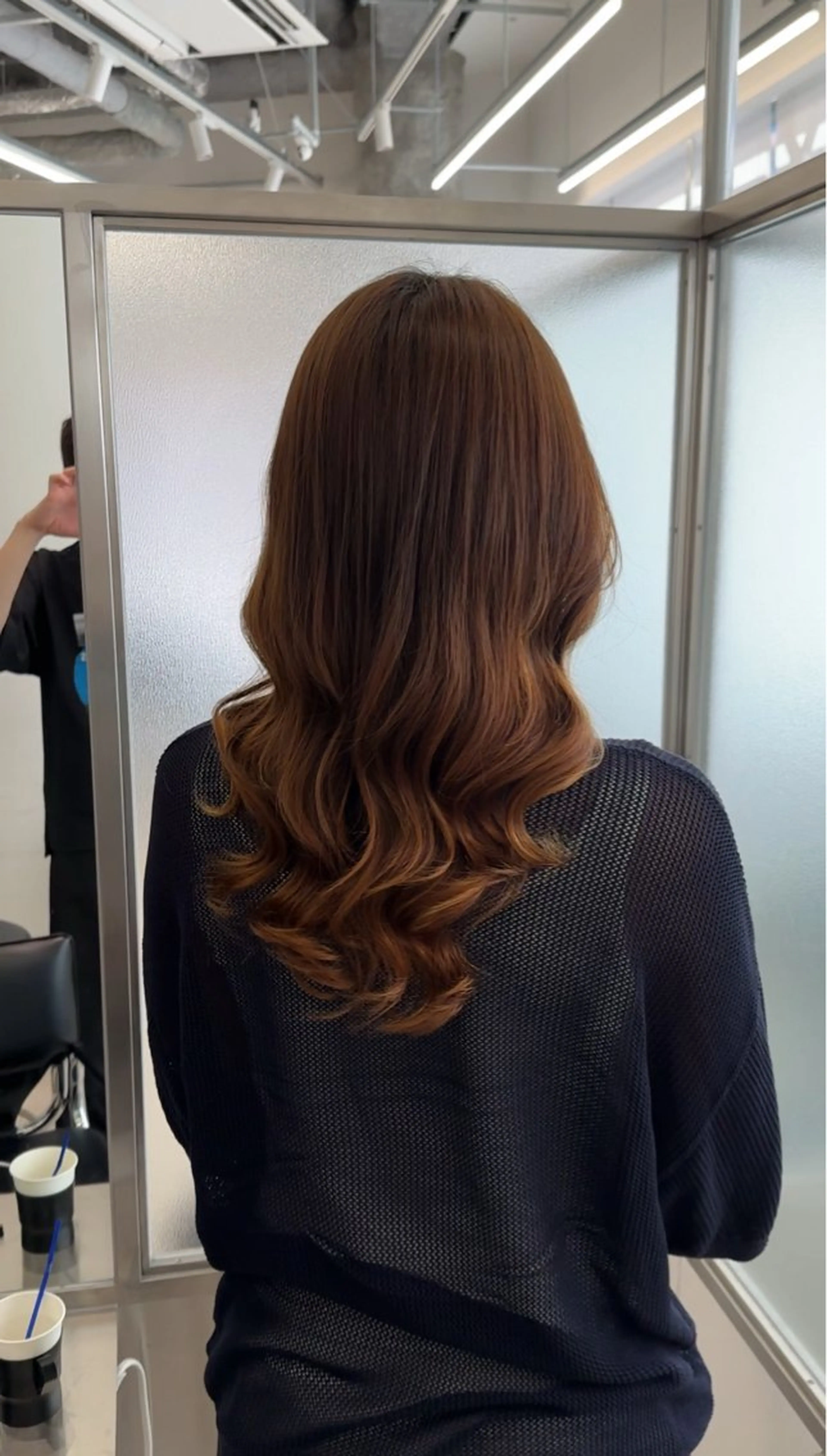 セミロング パーマ カット パーマ トリートメント ARMONY大阪店 コテ巻き風パーマのヘアスタイル