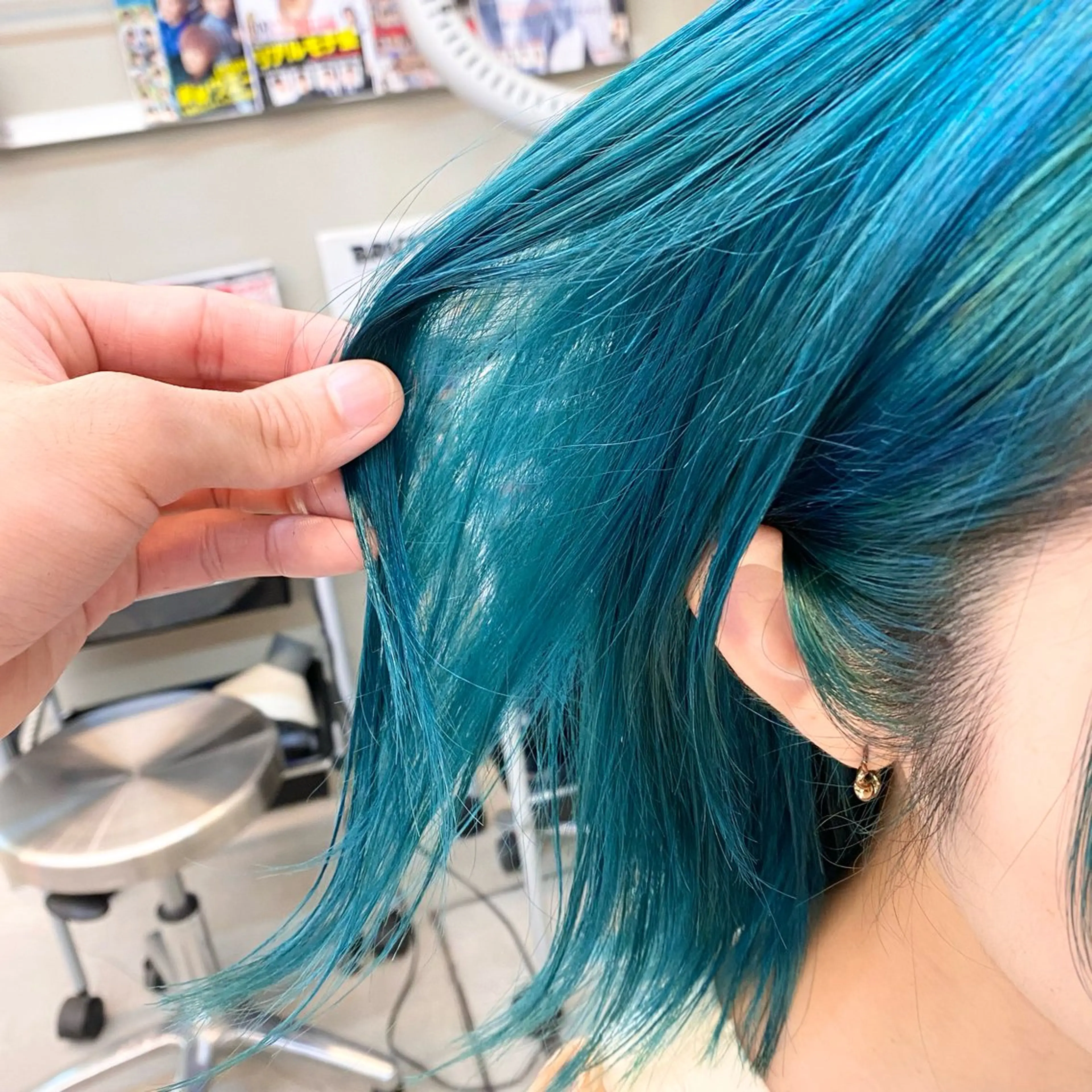 ミディアム カラー ブリーチ ブルーカラー 透明感カラー ミント ミントグリーン カット ヘアカラー トリートメント 普通の美容室じゃない ‼️/若林のヘアスタイル