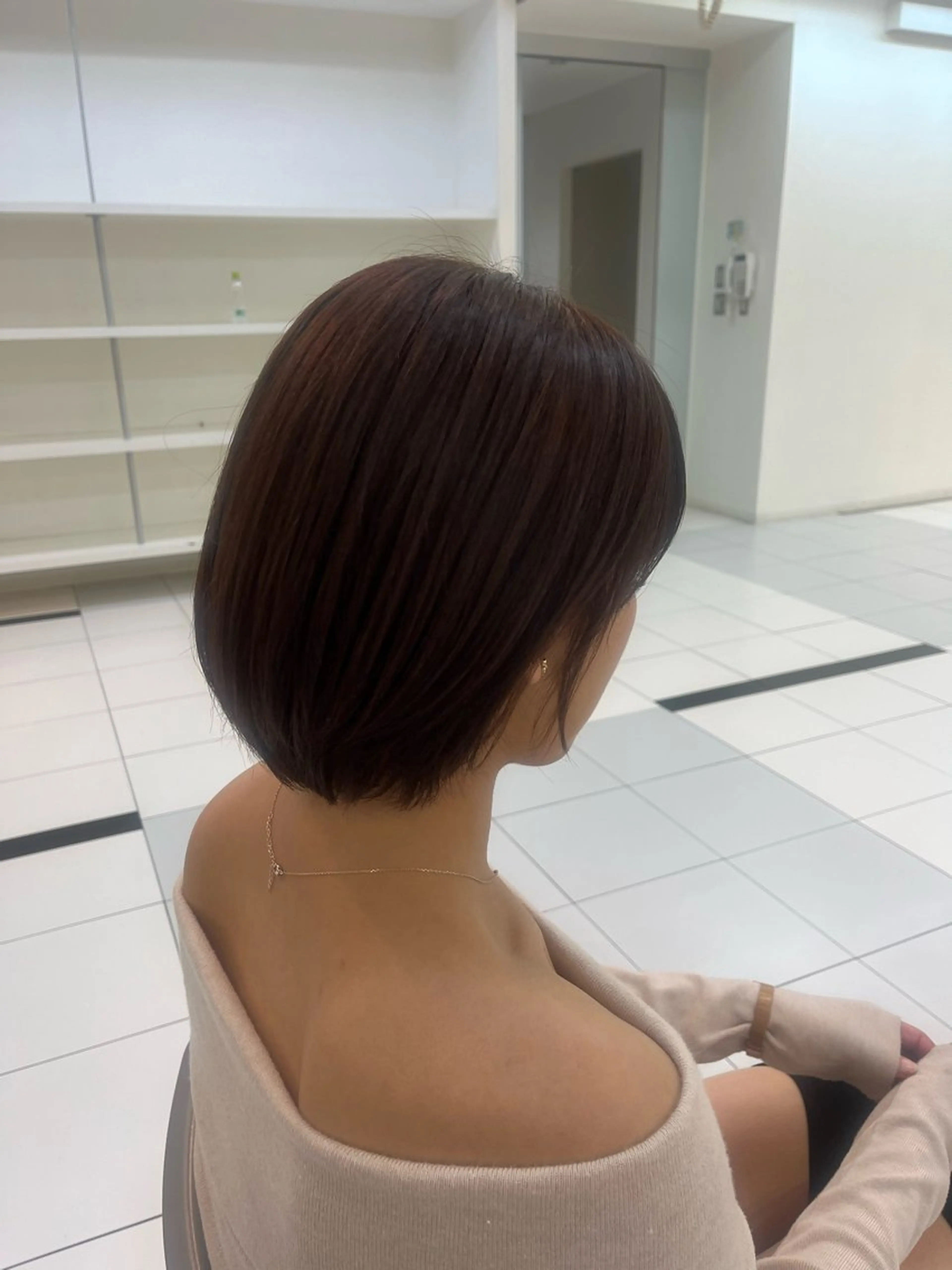 ショート カラー ヘアカラー 澤田 萌生のヘアスタイル