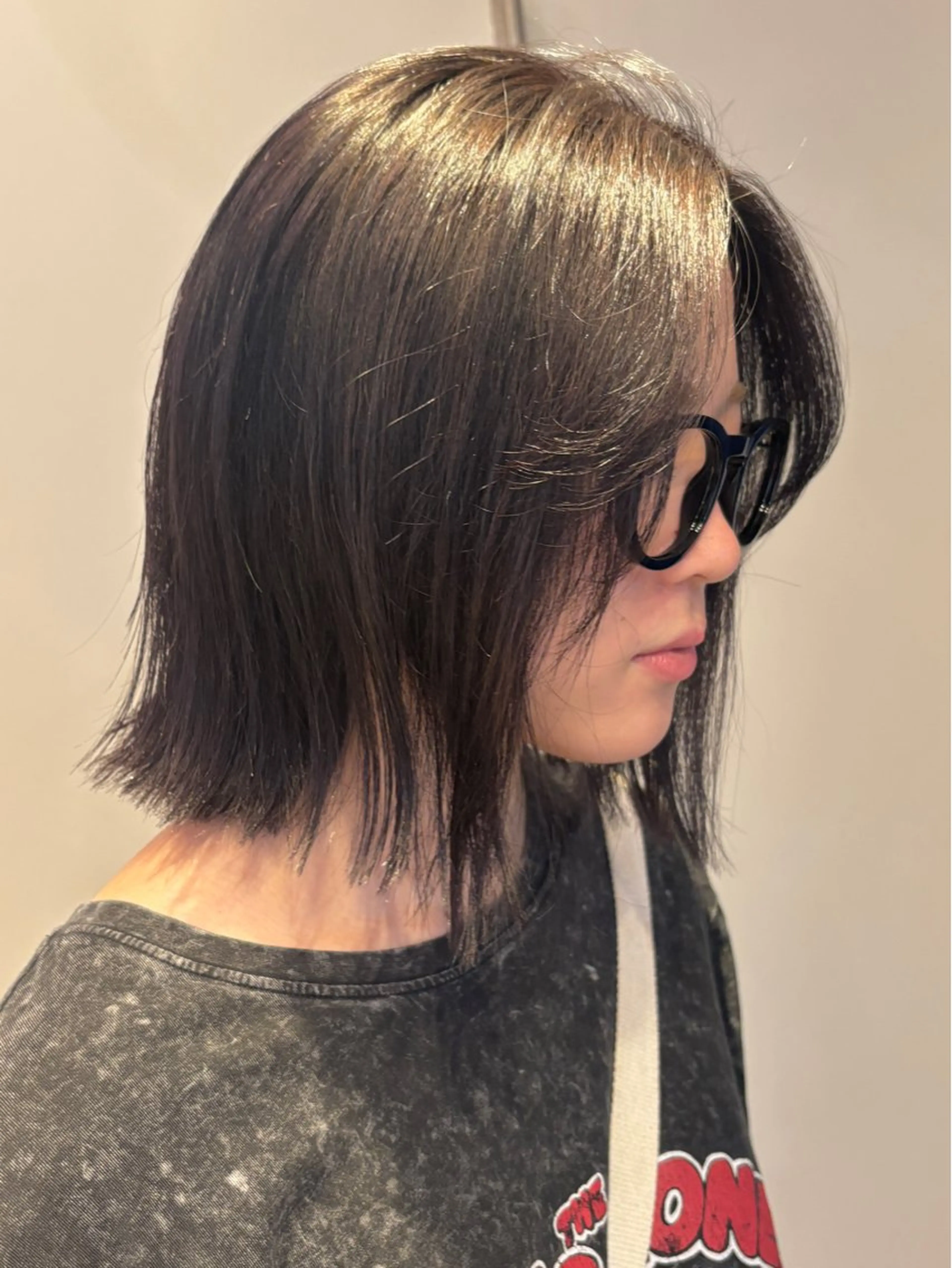 ミディアム カラー カット ヘアカラー トリートメント RIN／韓国ヘア レイヤーカットのヘアスタイル