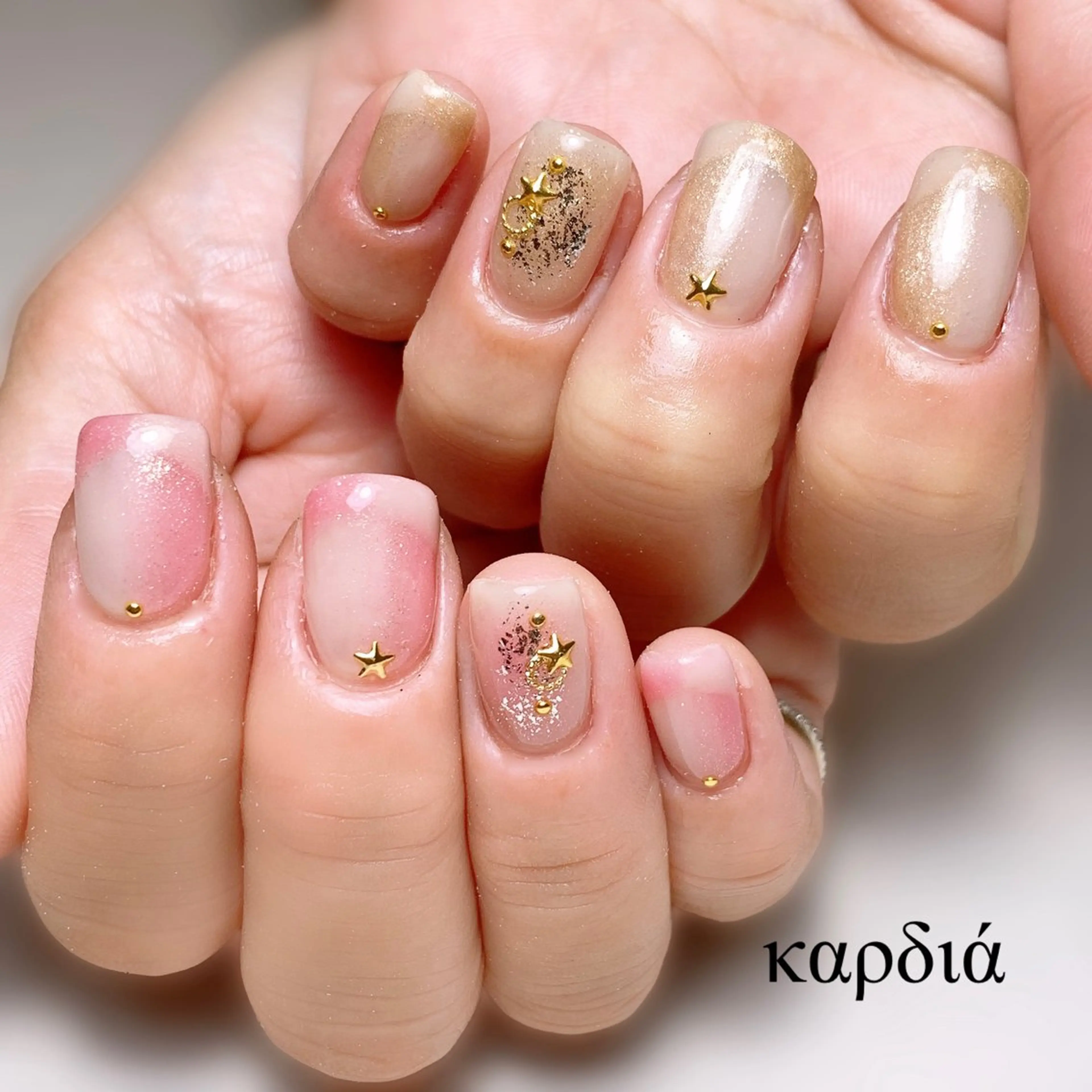 ネイル ハンドネイル καρδιά -ｶﾙﾃﾞｨｱ-のネイルデザイン