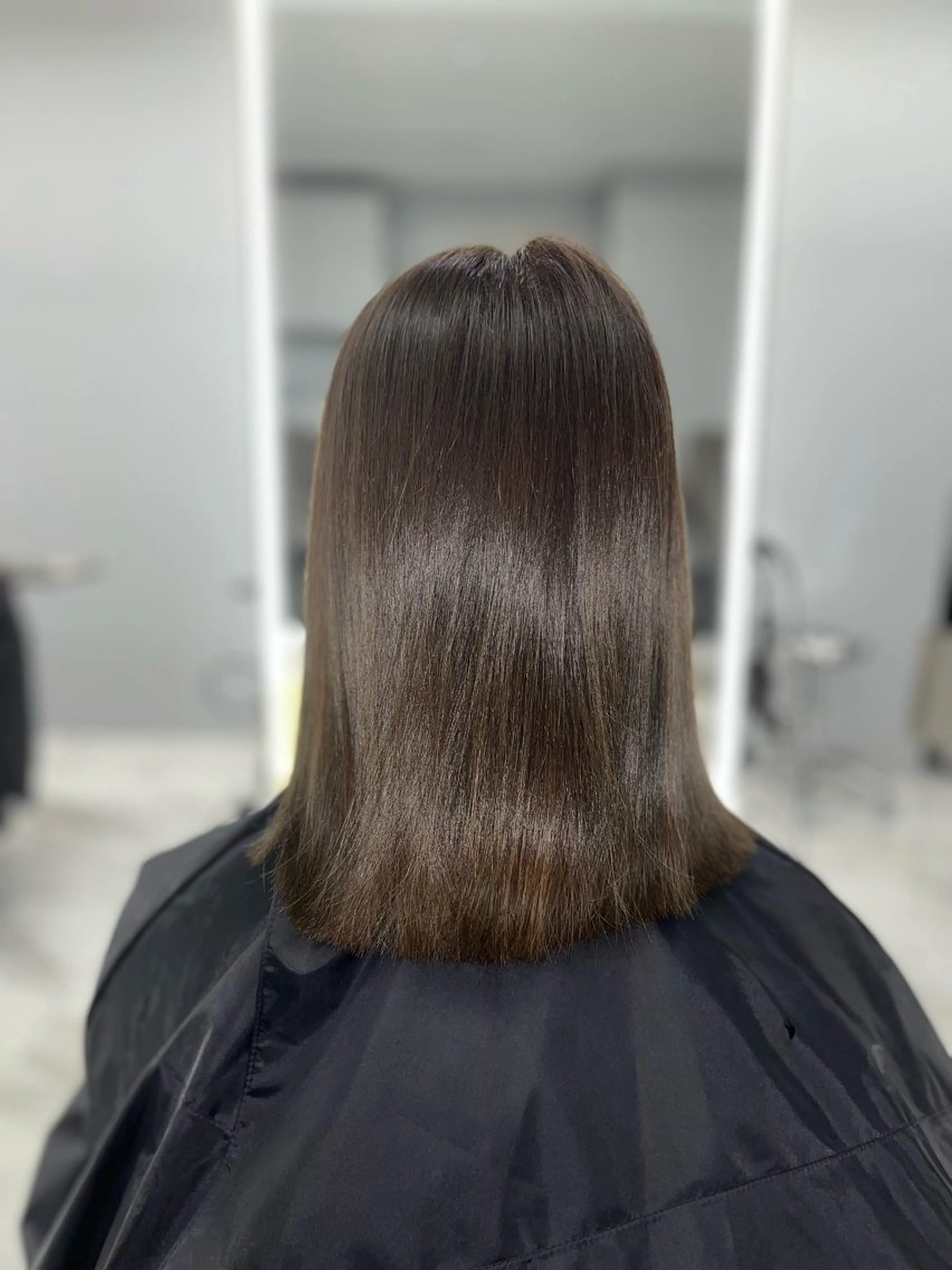 セミロング カラー 透明感ミルクティー✨ 西澤 ジュンヤのヘアスタイル