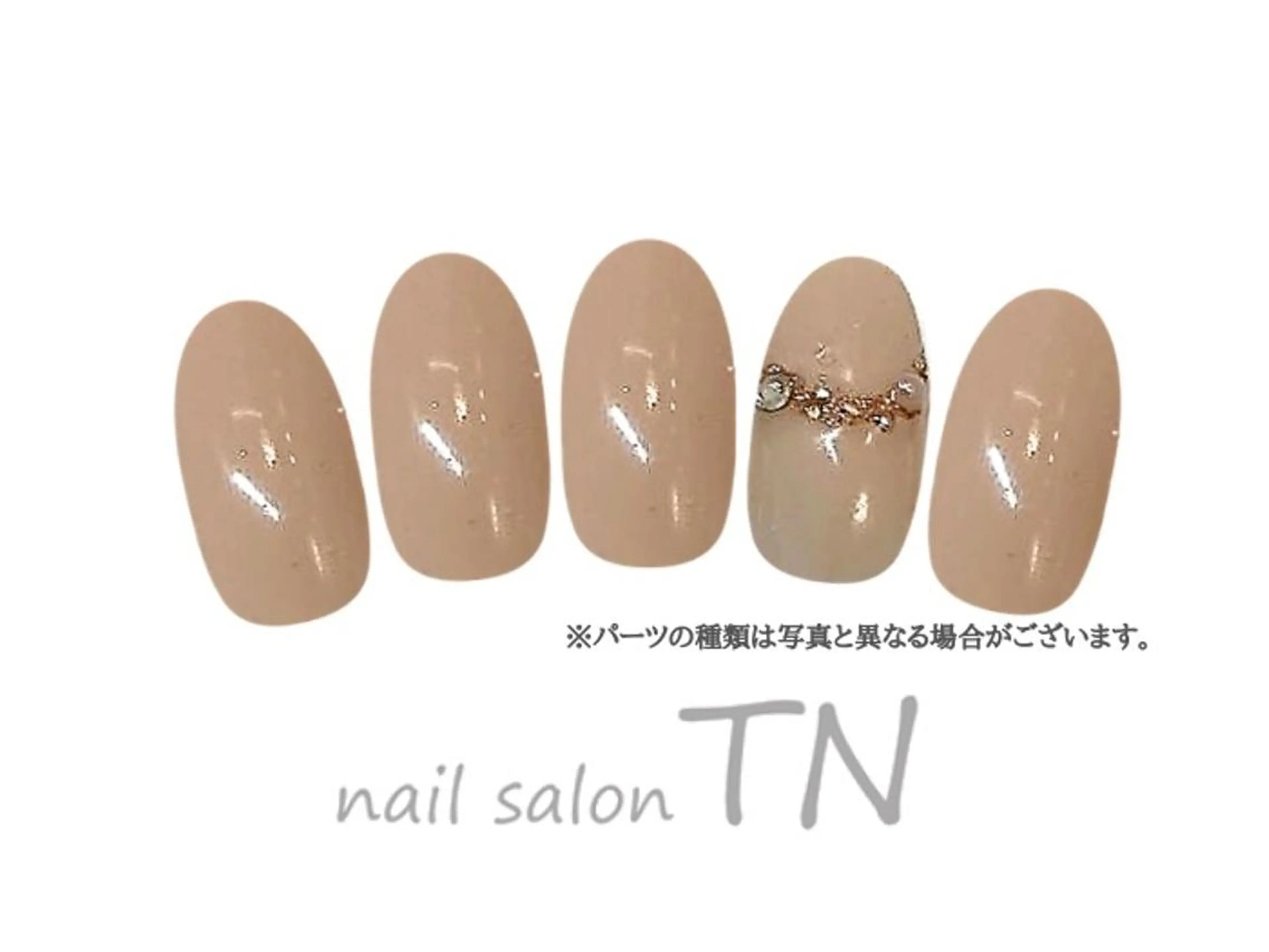 ミディアム ハンドネイル 矢川 まどかのネイルデザイン