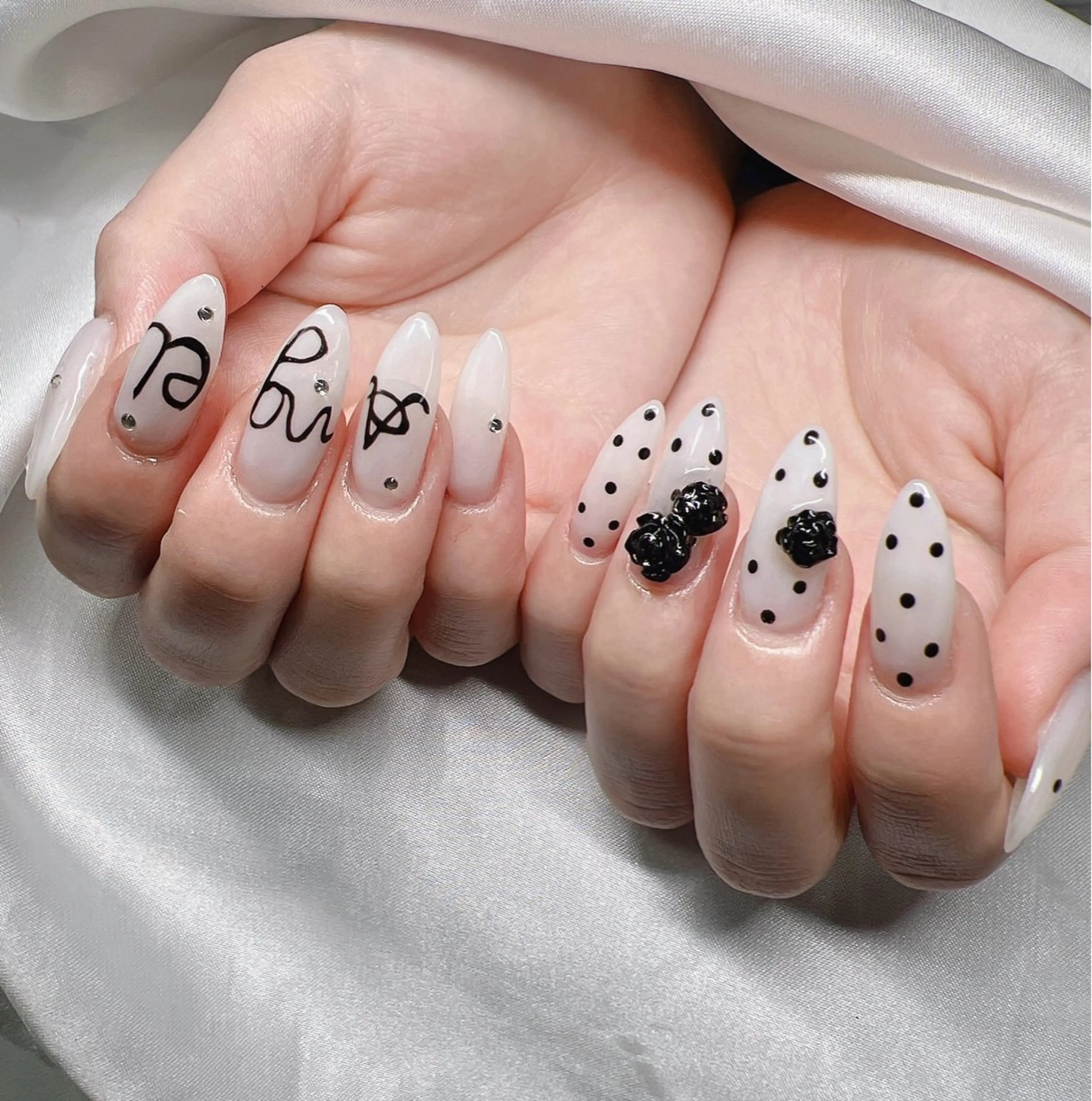 ネイル ハンドネイル Lee Nailsのネイルデザイン