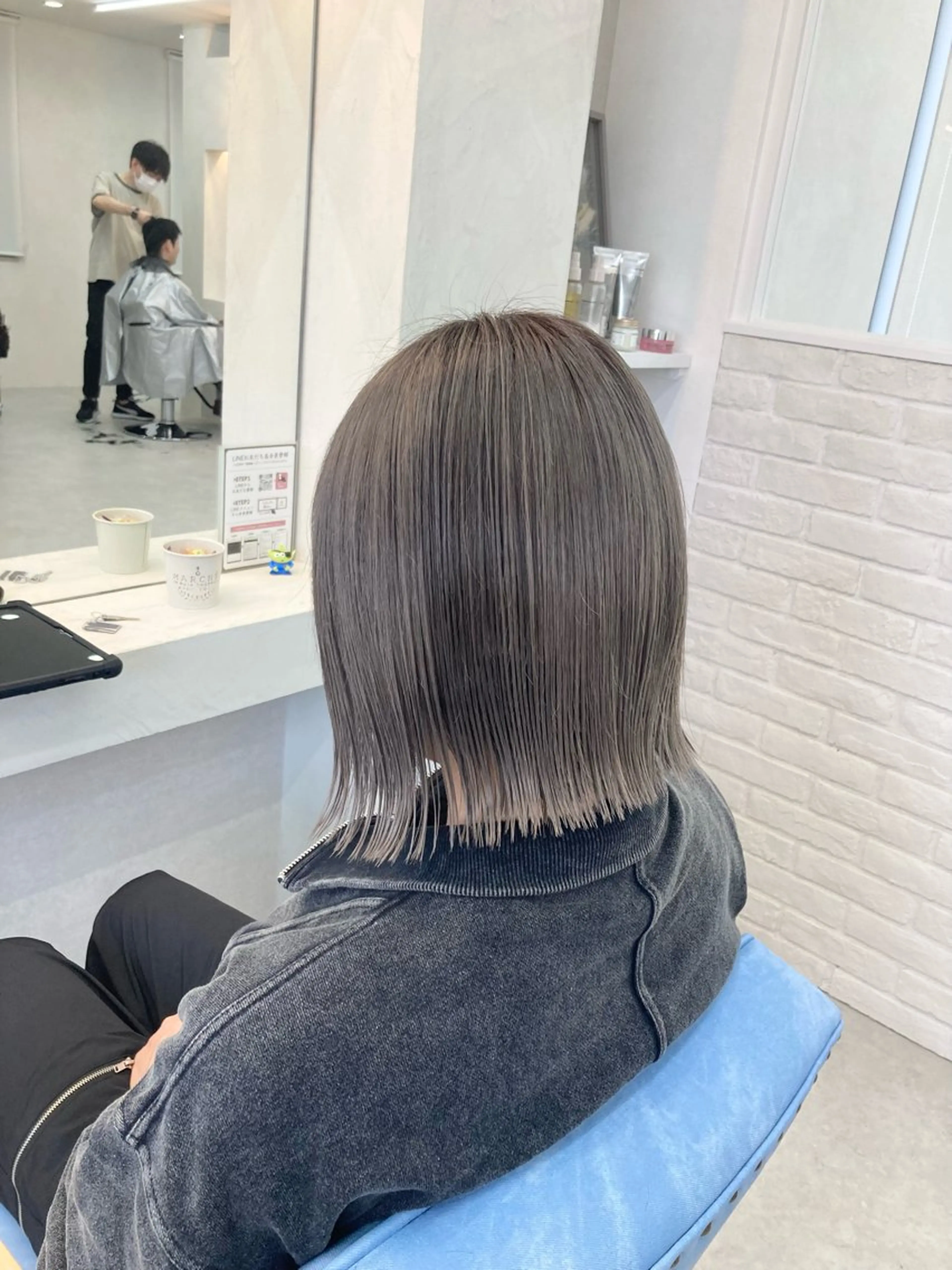 ミディアム カラー カット ヘアカラー トリートメント CODE.LINE 静岡伝馬町所属・浦田侑希 CODE.LINEのヘアスタイル