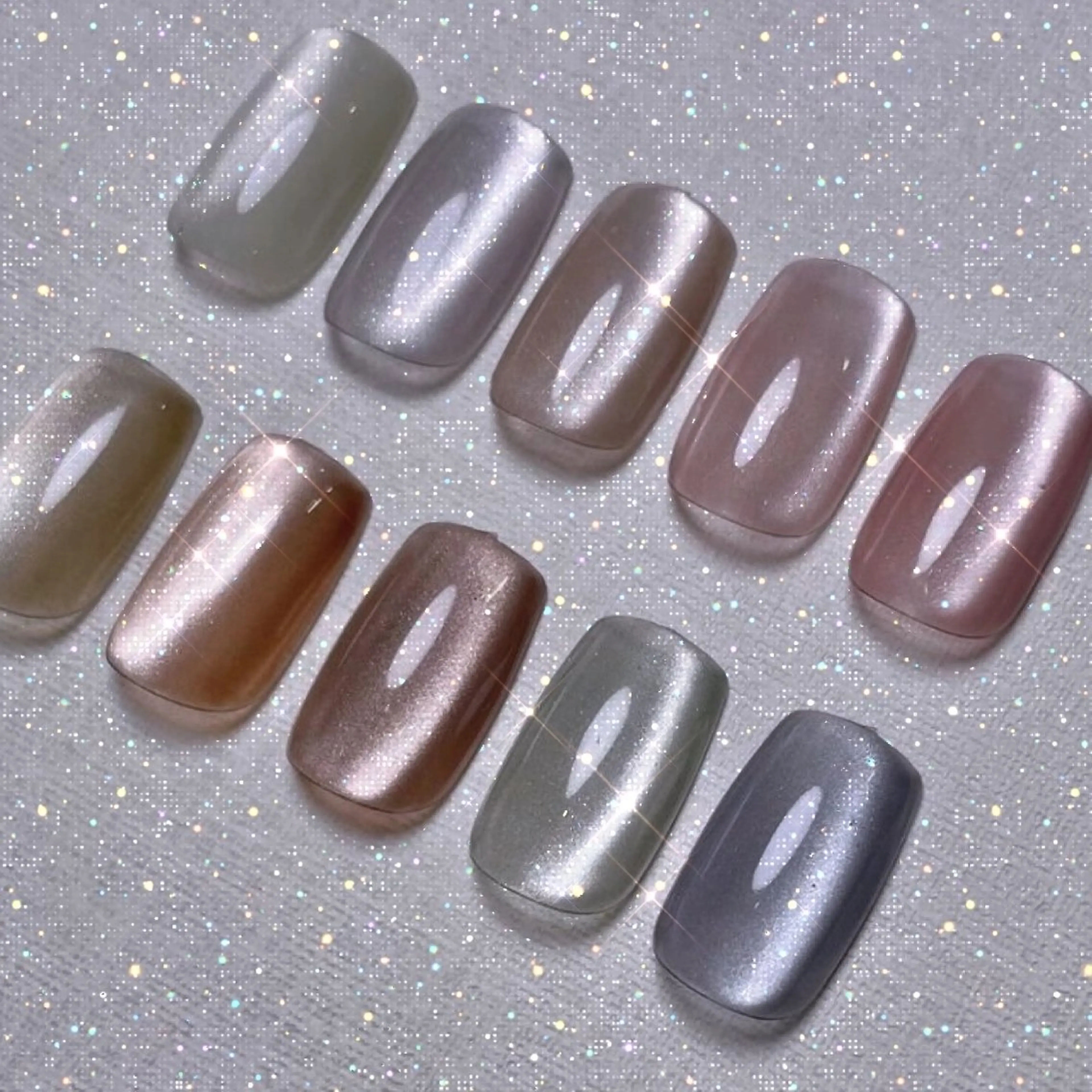 当日限定！トップネイリスト施術ハンドorフットワンカラーorマグネットネイルorラメグラ🦋✨ ジェルオフ・ケア込み‼︎の写真