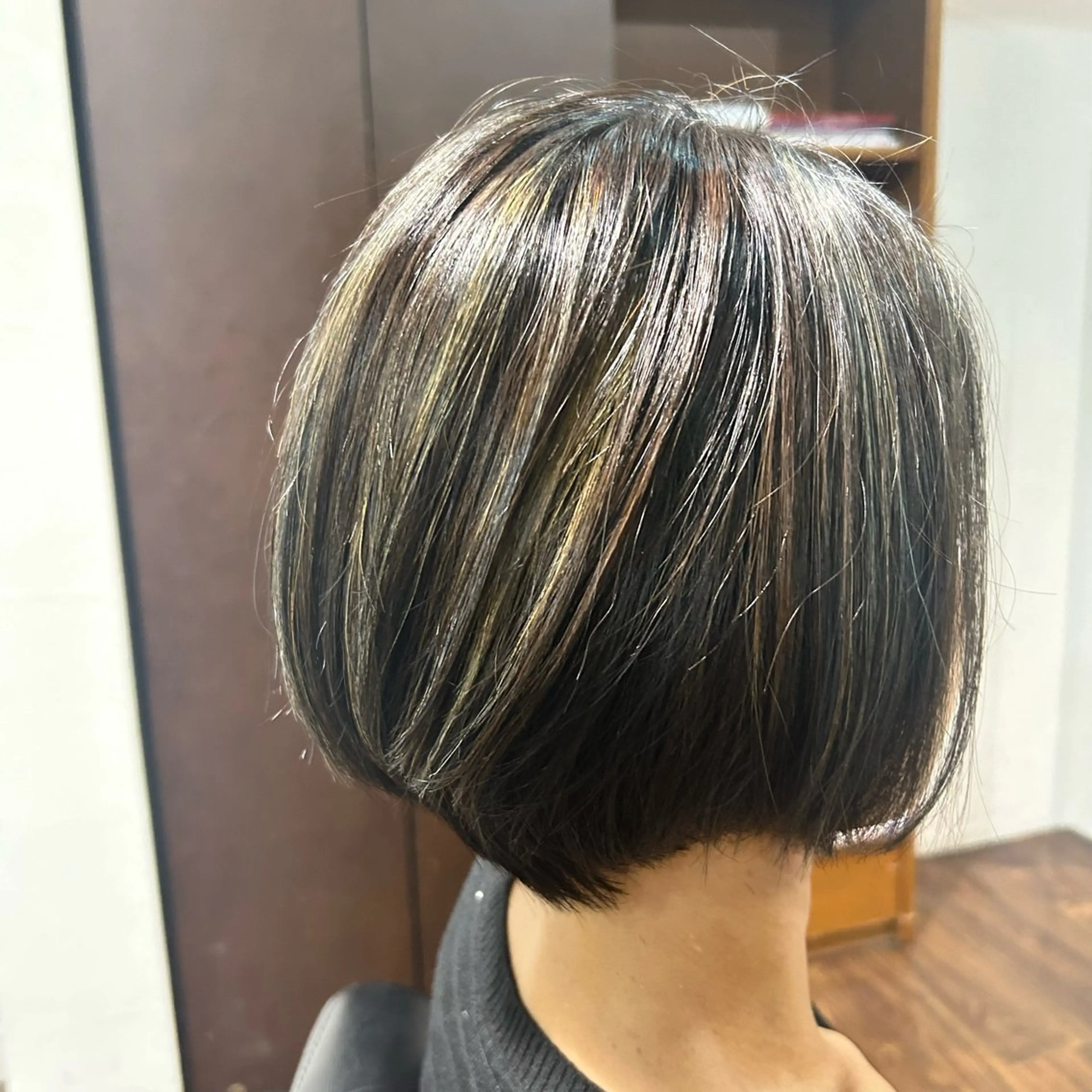 ショート カラー ハイライトカラー ハイライト アカマ レナのマツエク・マツパデザイン