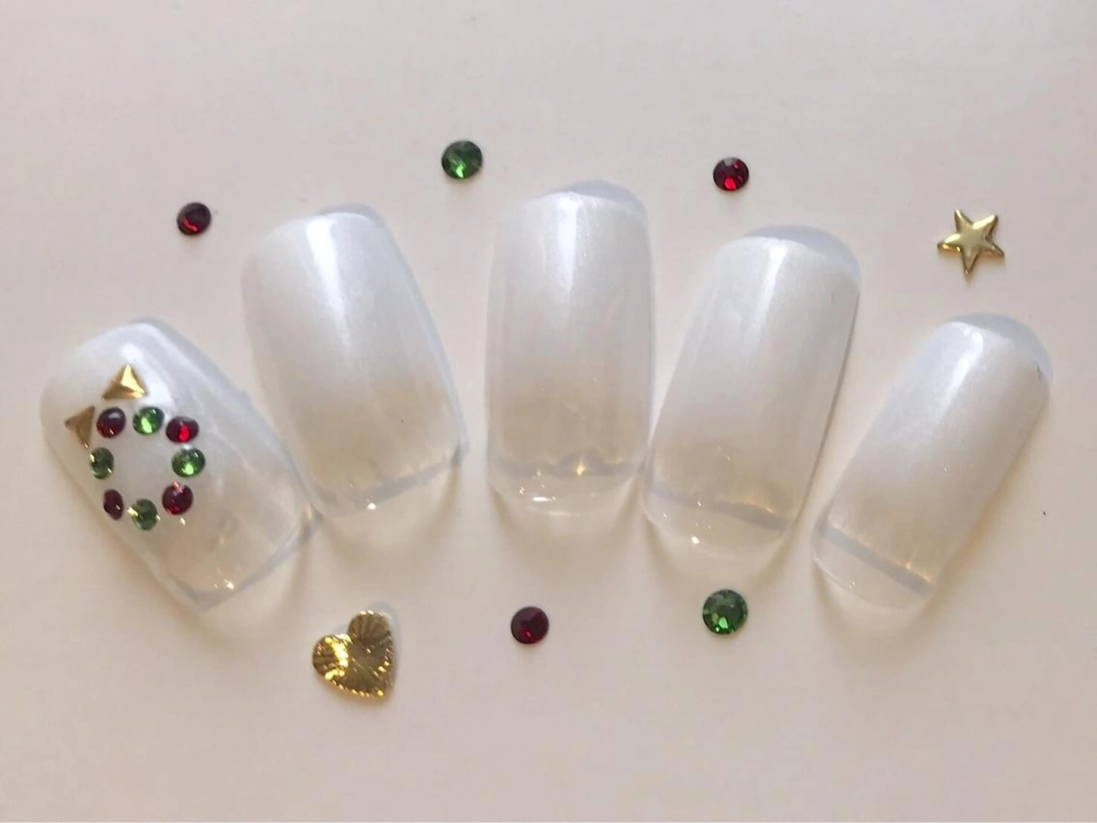 ネイル 冬ネイル クリスマス imymemine所属・渡邊 束紗のネイルデザイン