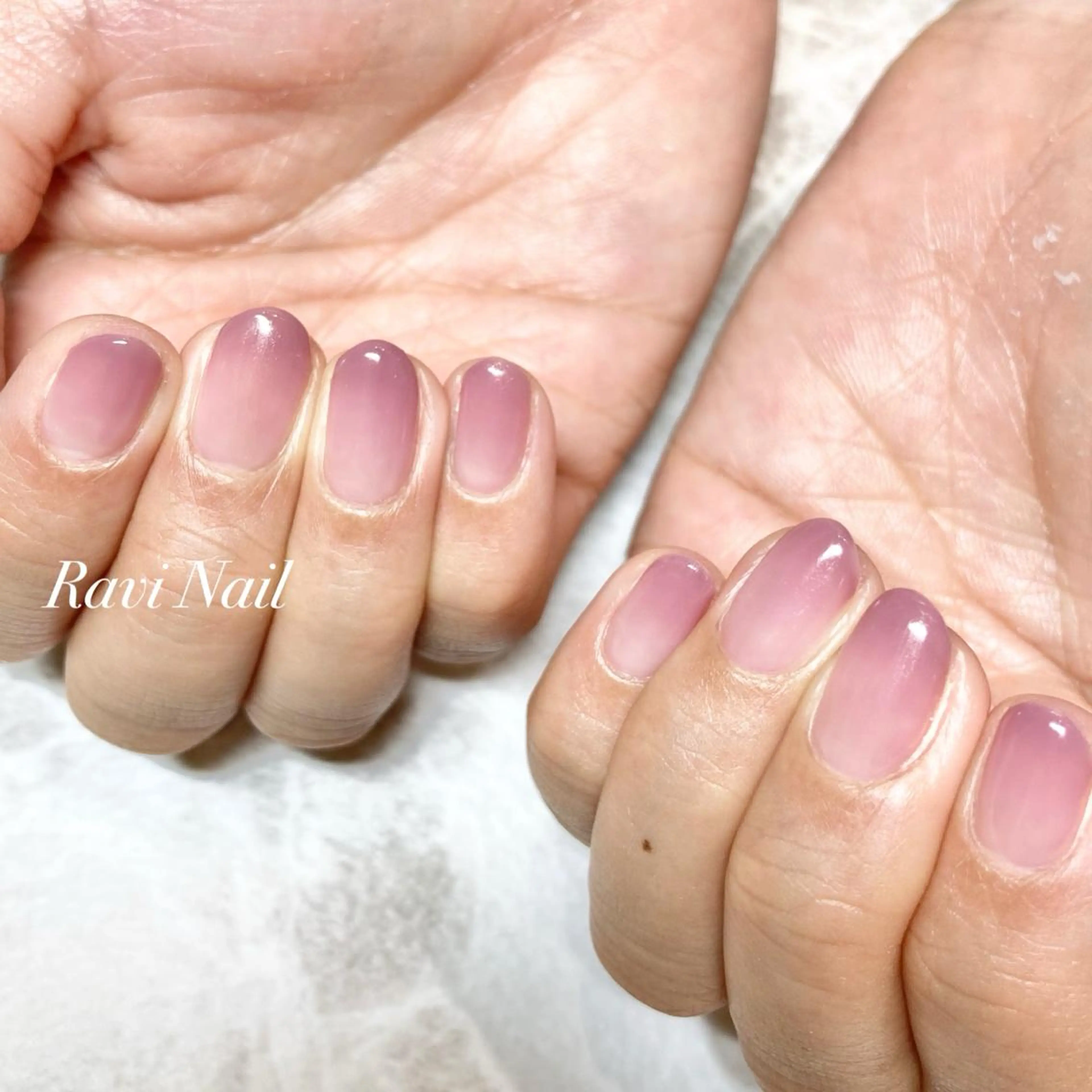 ネイル グラデーション U. Minakoのネイルデザイン