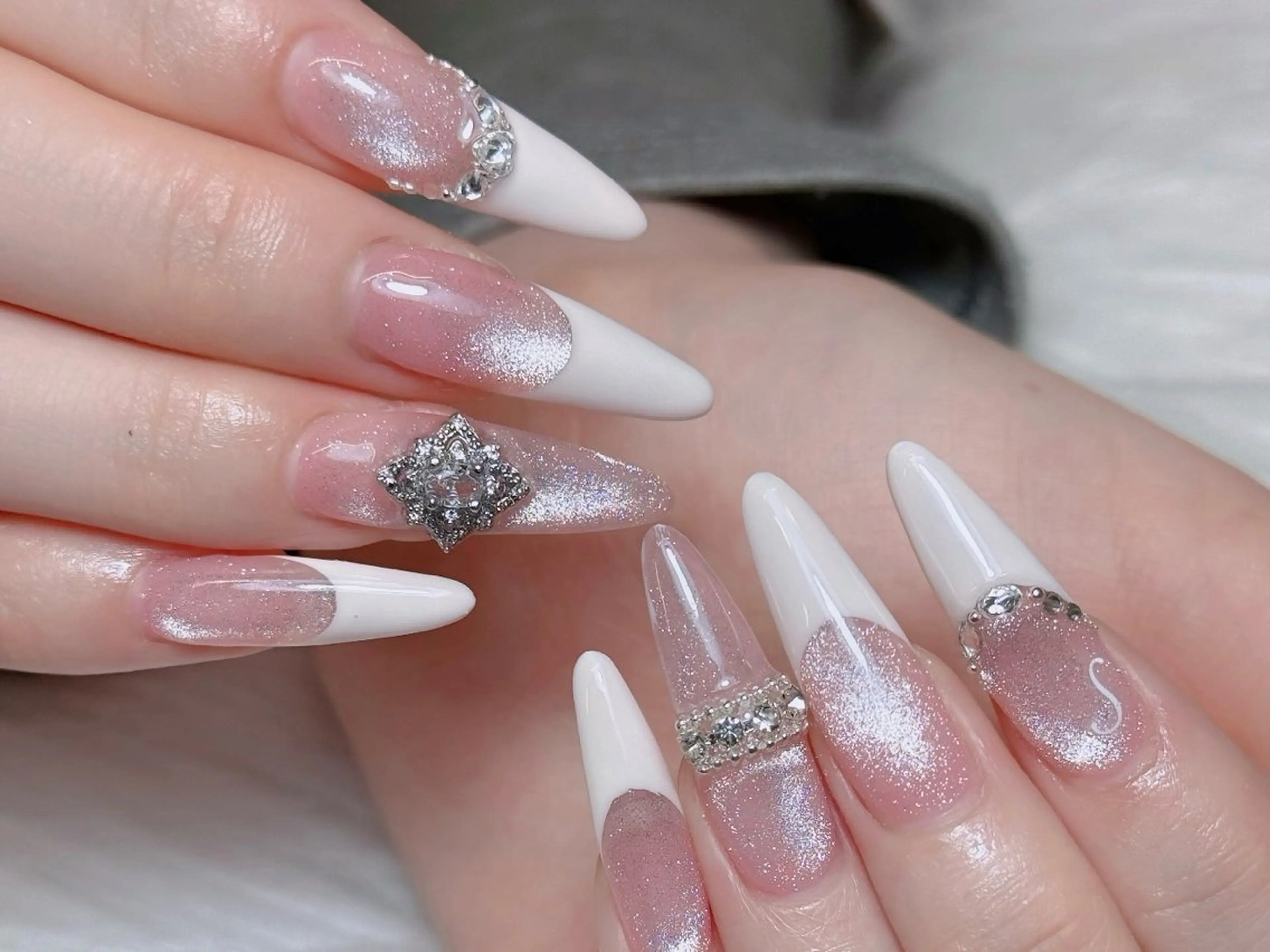 ネイル オーロラネイル チークネイル フットネイル フレンチネイル 韓国ネイル ハンドネイル Lumi Nailのネイルデザイン