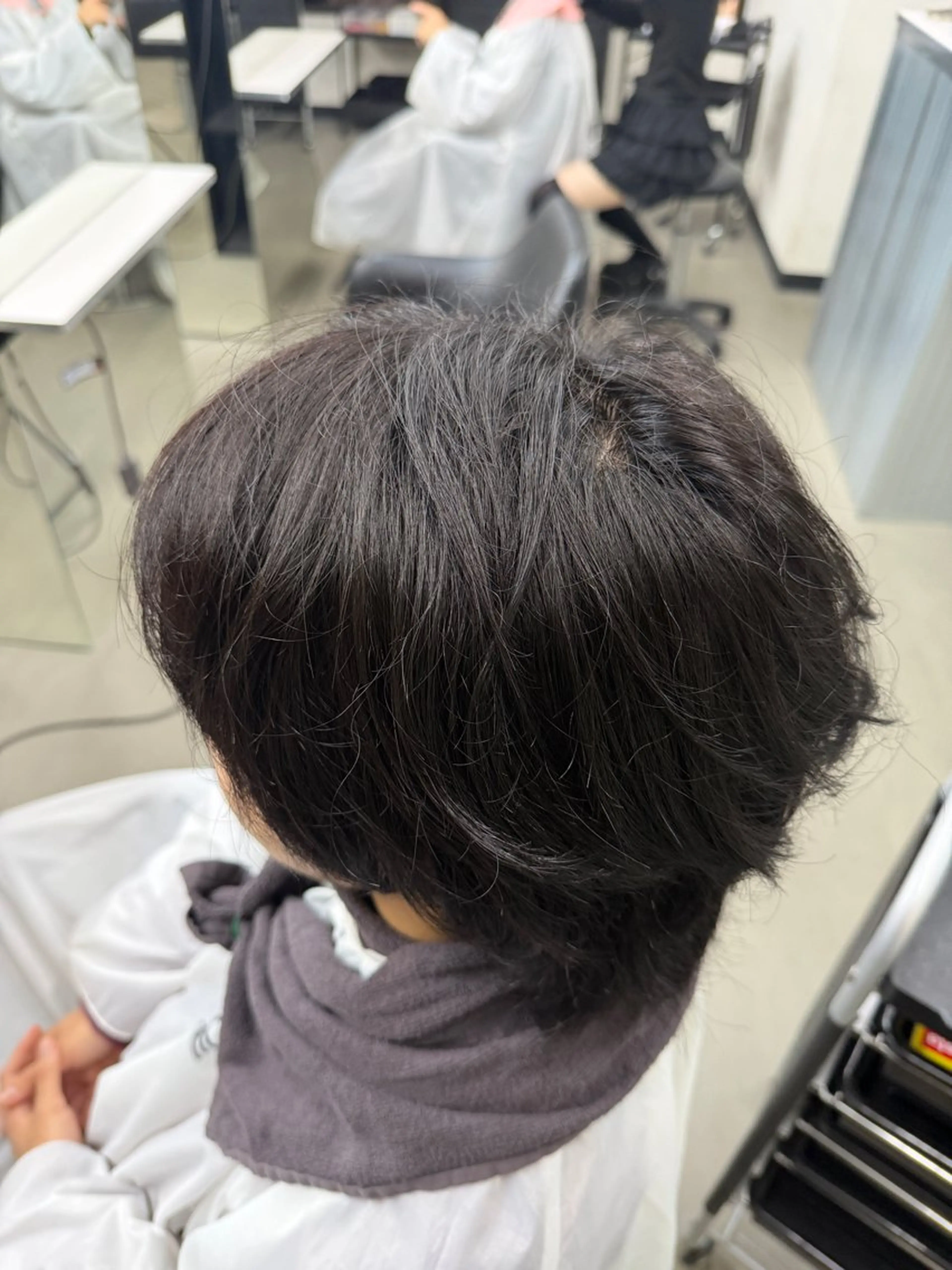 ショート メンズ 縮毛矯正 渋谷／ブリーチ／ カラーモデル／はるとのヘアスタイル