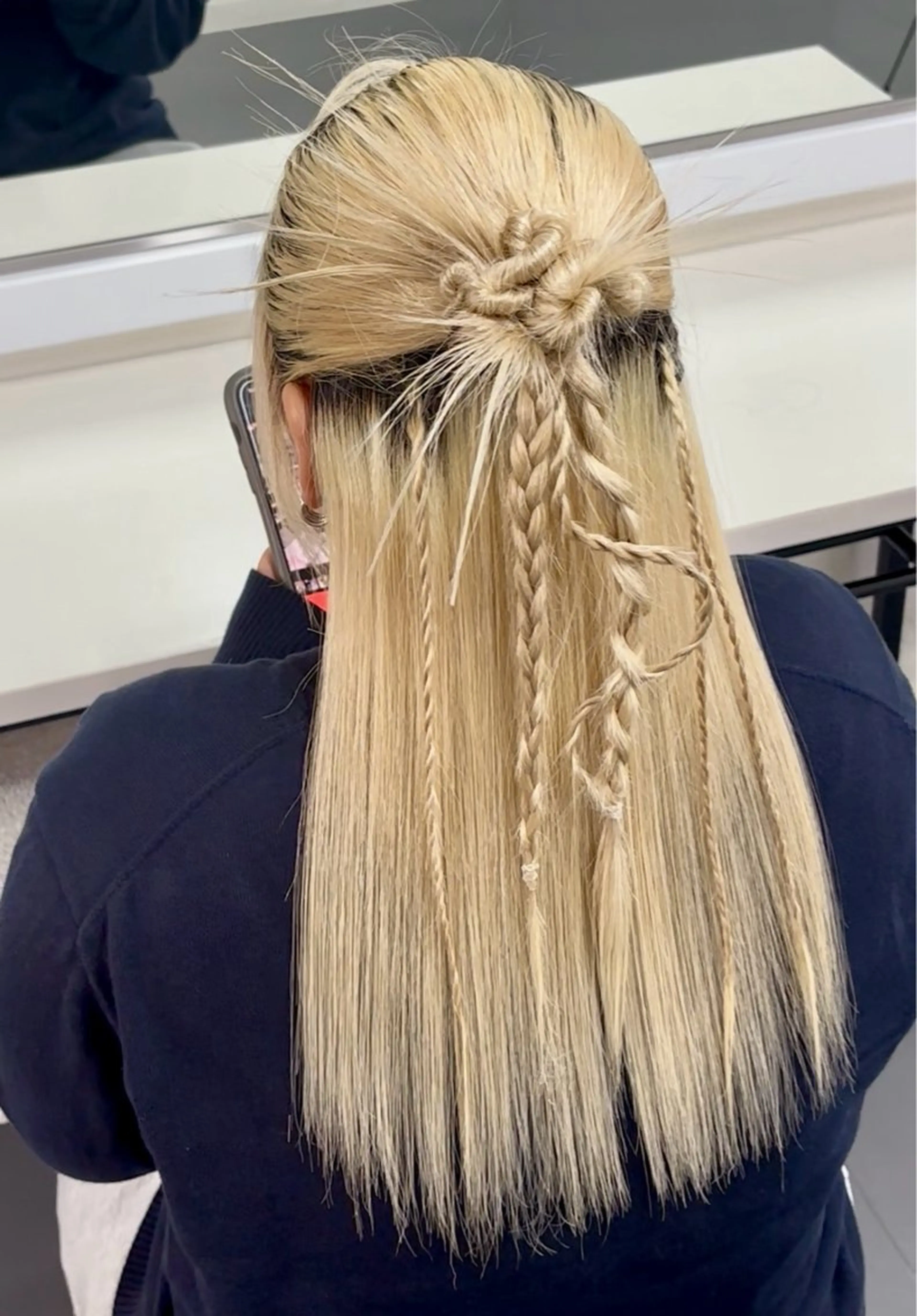 ロング カラー ヘアアレンジ カラーモデル募集 ☘️もえな☘️のヘアスタイル