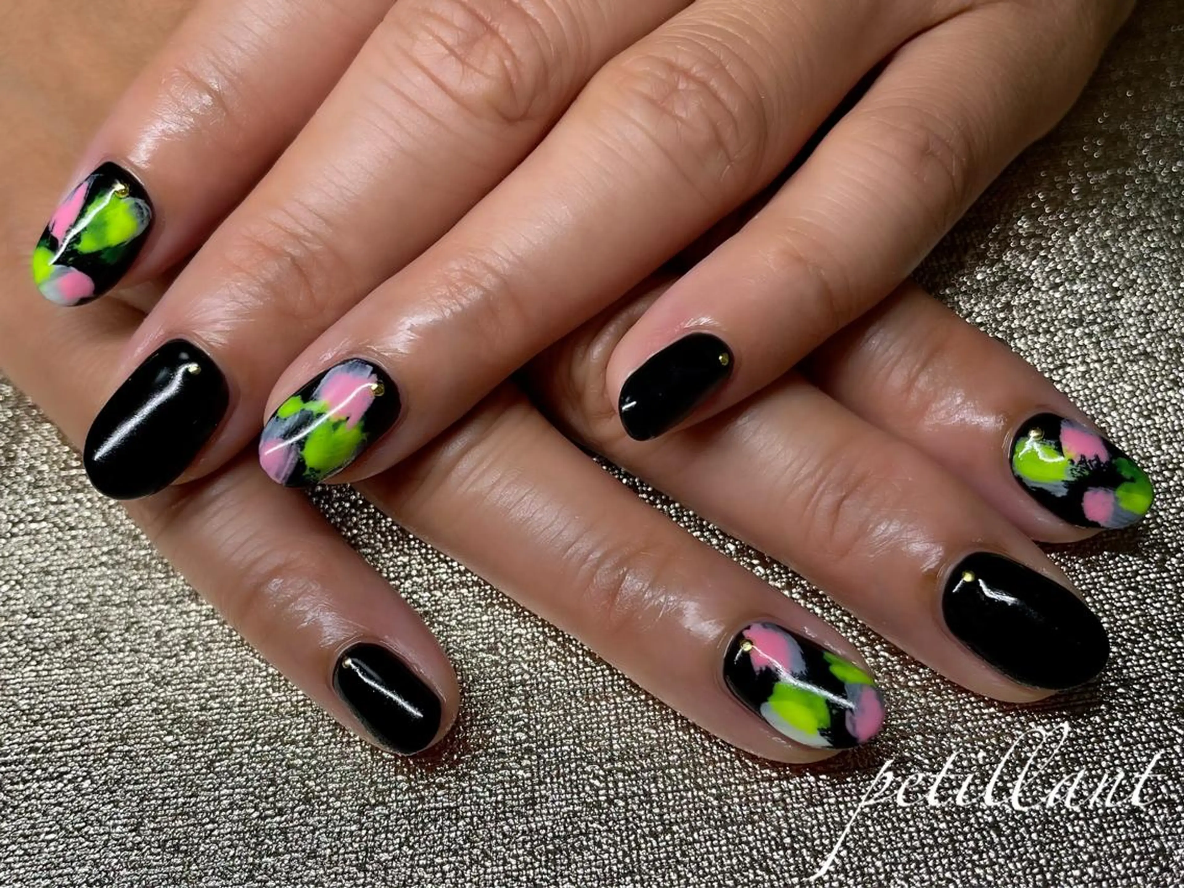 ネイル アートネイル 持ち込み ハンドネイル ハンドケア petillant所属・nail salon petillantのネイルデザイン