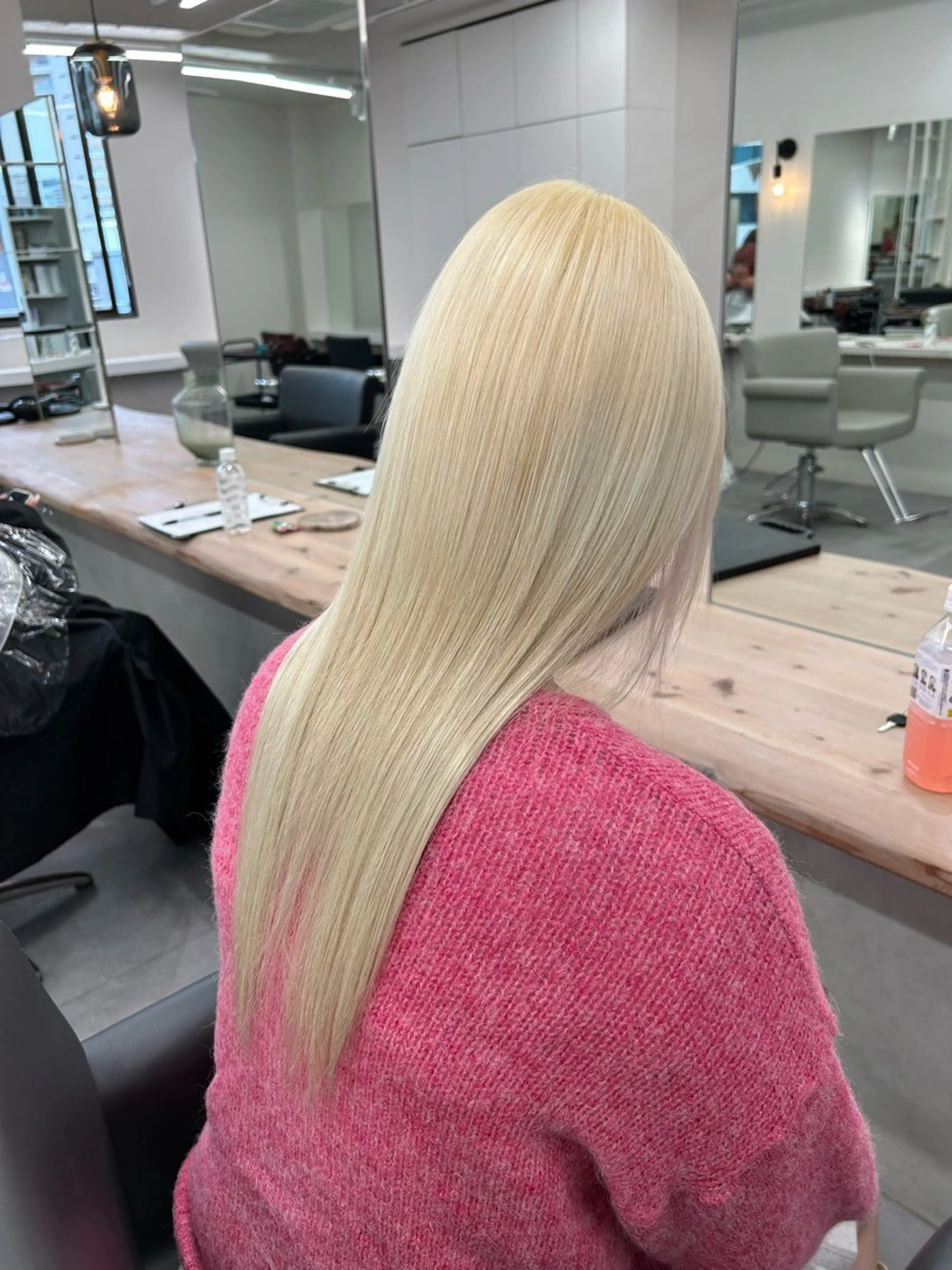 ロング カラー 抜きっぱなしブロンド ブロンド カット ヘアカラー トリートメント Beleza 渋谷所属・Kazusa/渋谷/ エクステ/ハイトーンのヘアスタイル