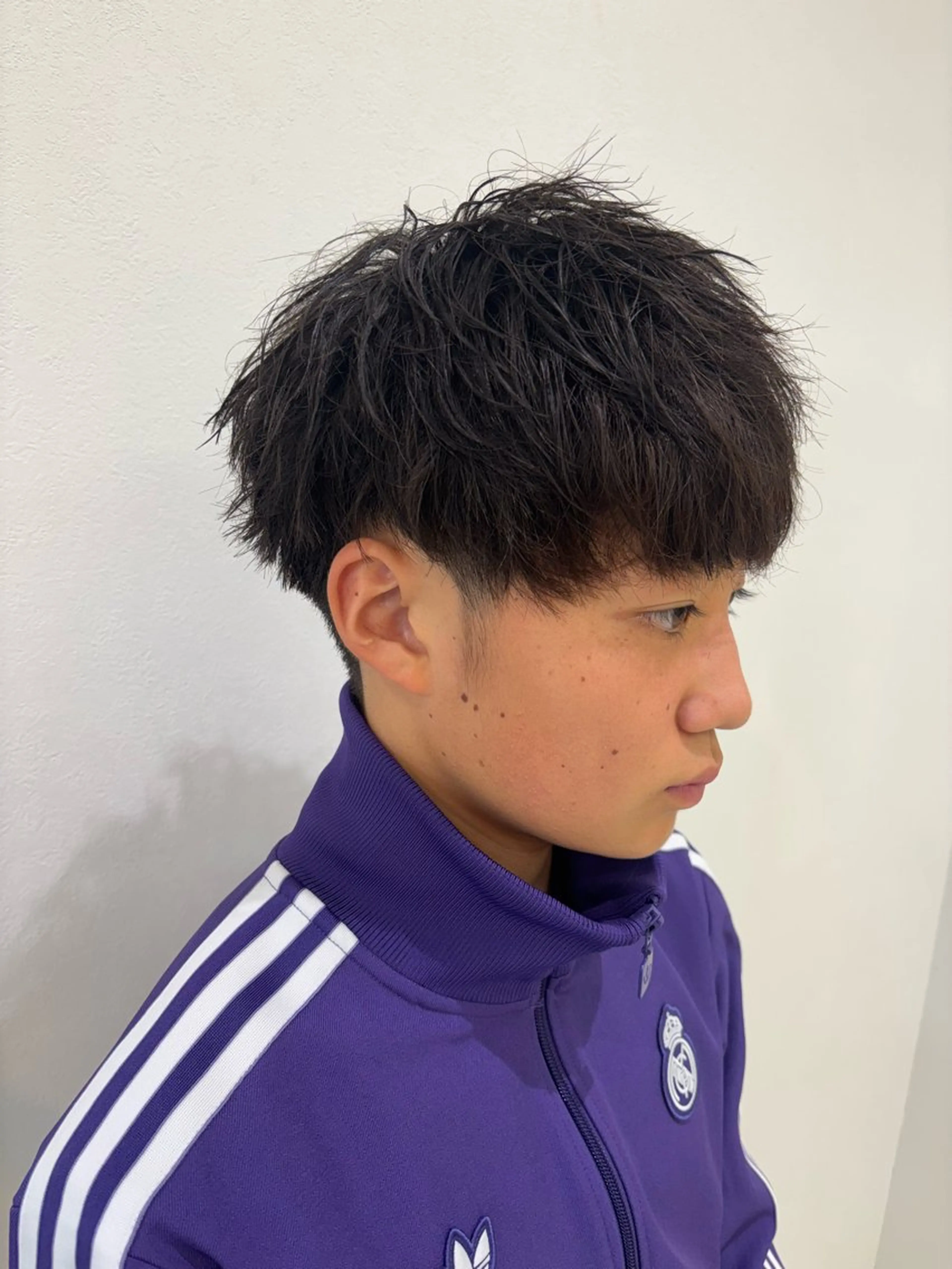 パーマ メンズ ビジネス メンズパーマ スペインカール 波巻きパーマ ニュアンスパーマ カット パーマ メンズパーマ/ スパイキー/フェードのヘアスタイル