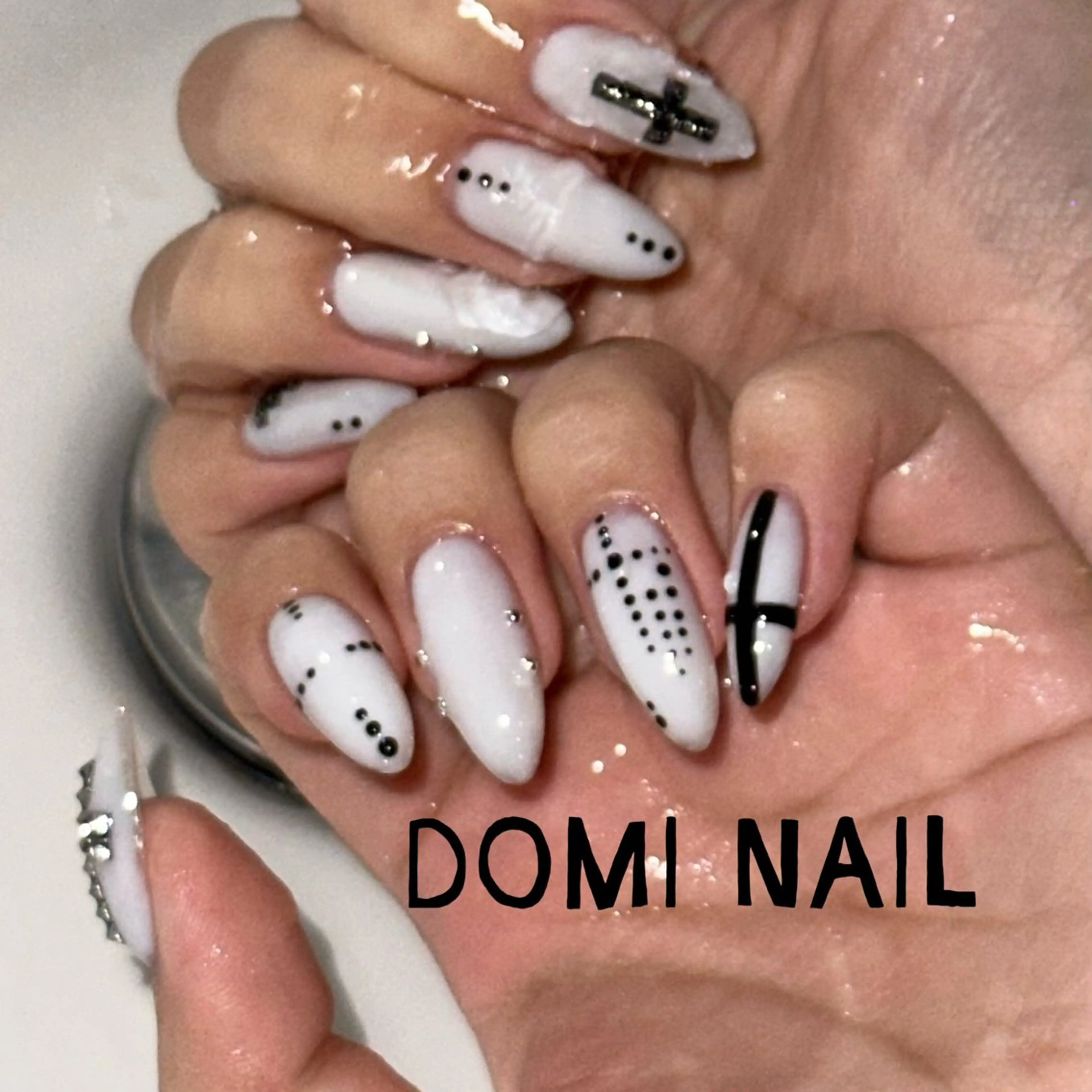 ネイル アートネイル 持ち込み ハンドネイル 渋谷Domi Nail所属・渋谷 Domi Nailのネイルデザイン