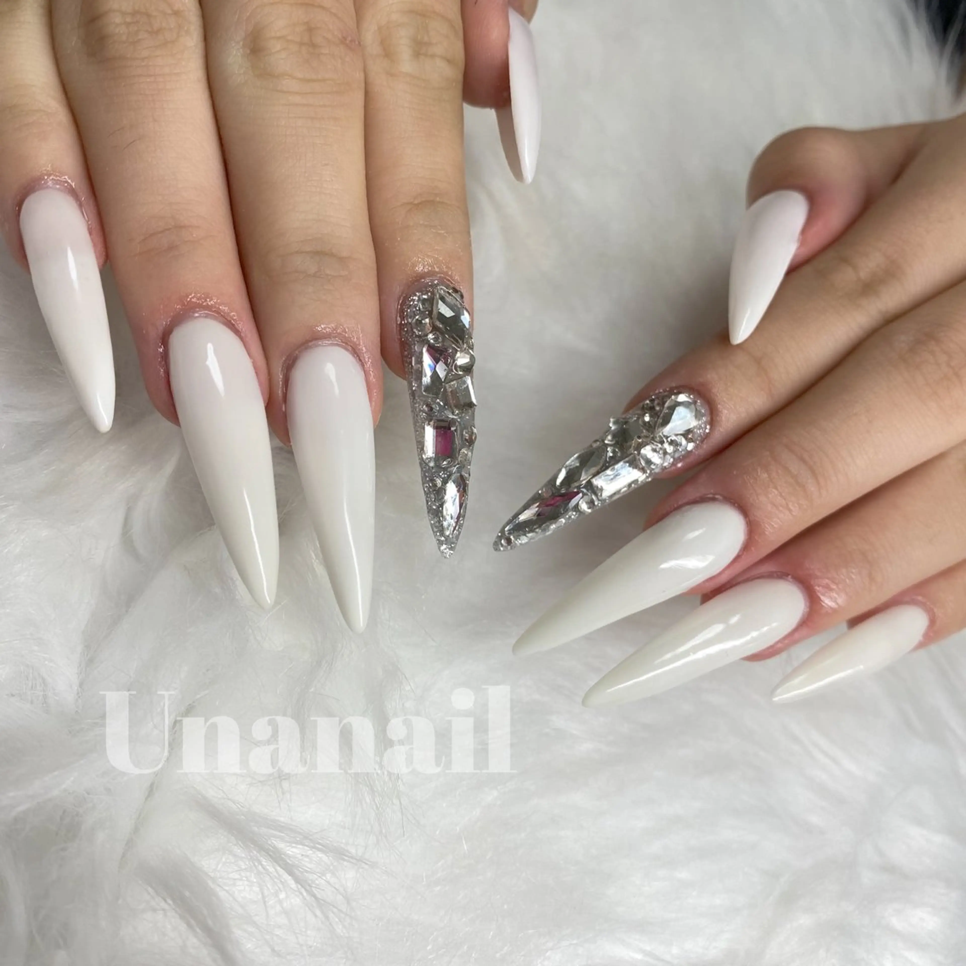 ネイル アートネイル フレンチネイル ジェルネイル グラデーション ロングネイル ハンドネイル una nail salonのネイルデザイン