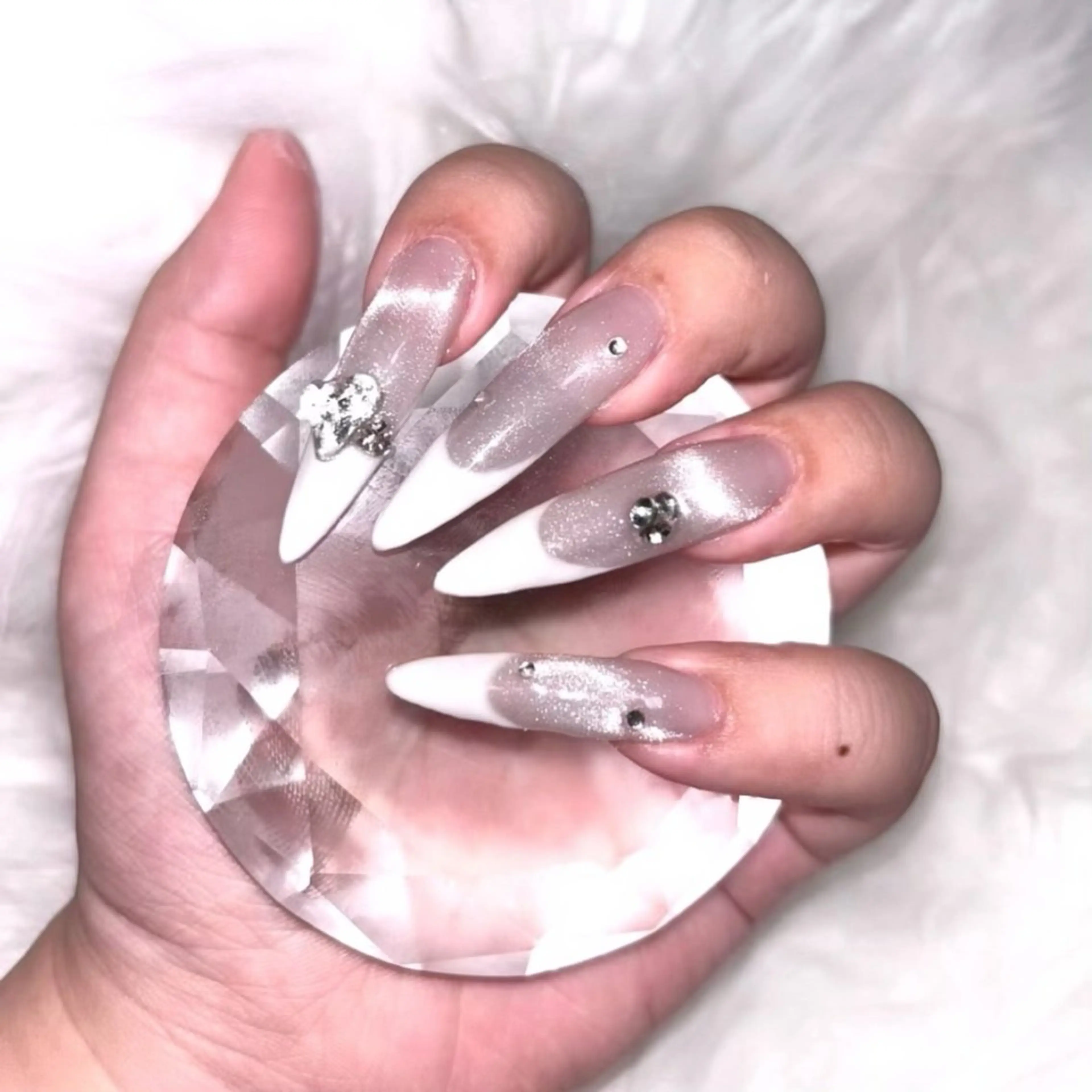 セミロング reve 武蔵境店のネイルデザイン