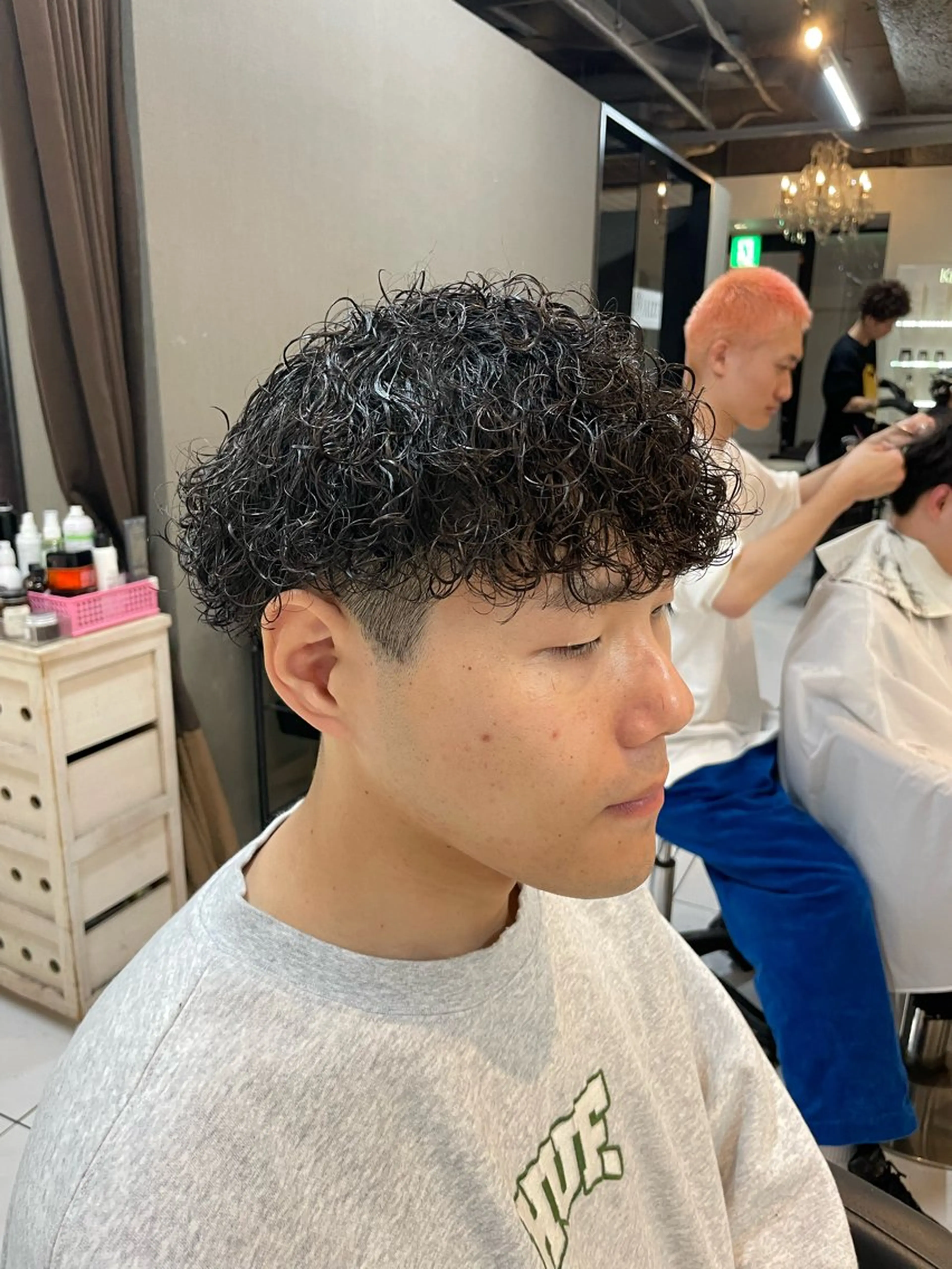 カラー パーマ メンズ アップバング メンズパーマ プードルパーマ スパイキーショート 波巻きパーマ カット パーマ 🔥お値段以上🔥 メンズ特化たかひろのヘアスタイル