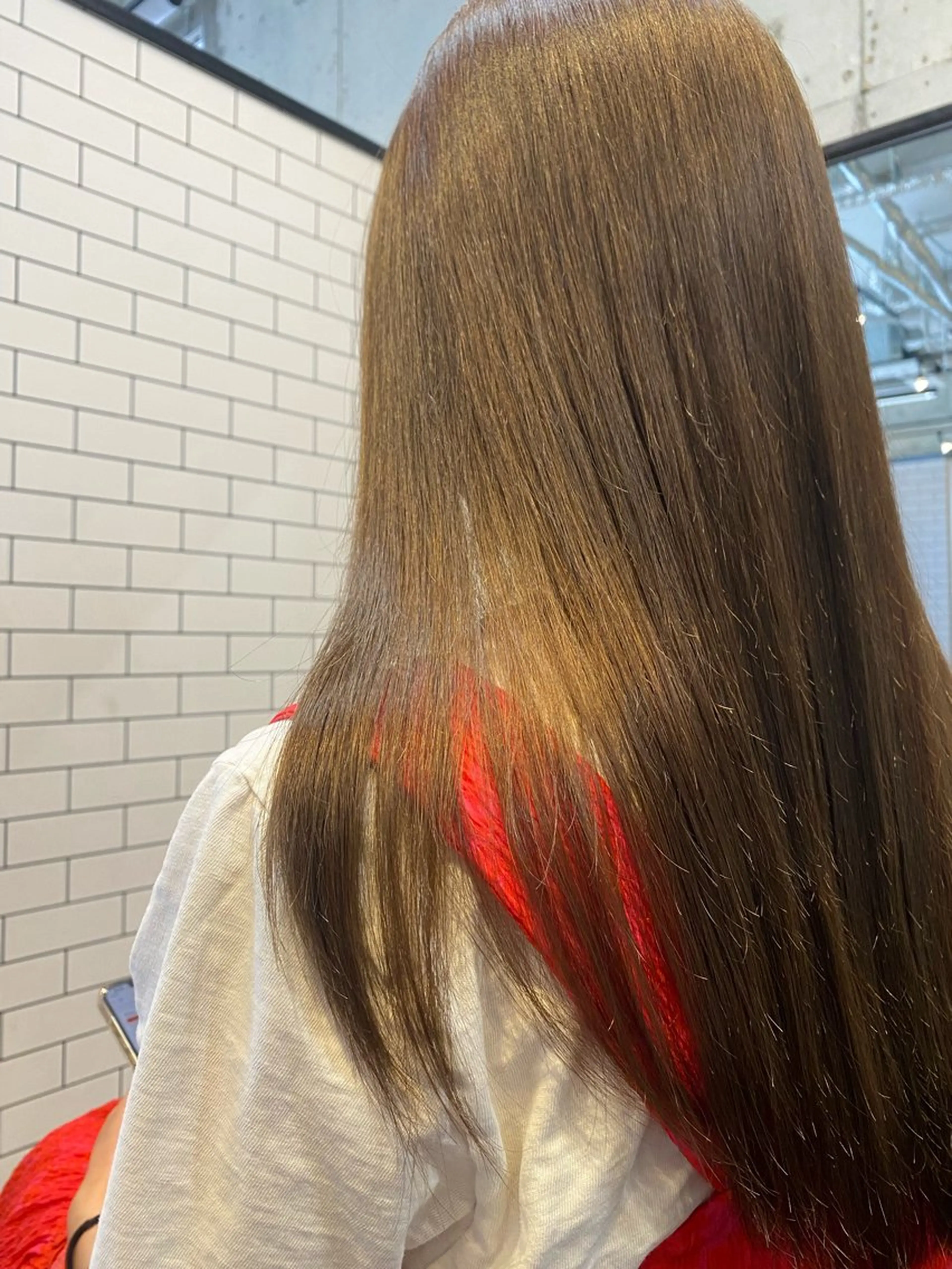 カラー イルミナカラー Agu hair havana所属・岡 舞唯のヘアスタイル