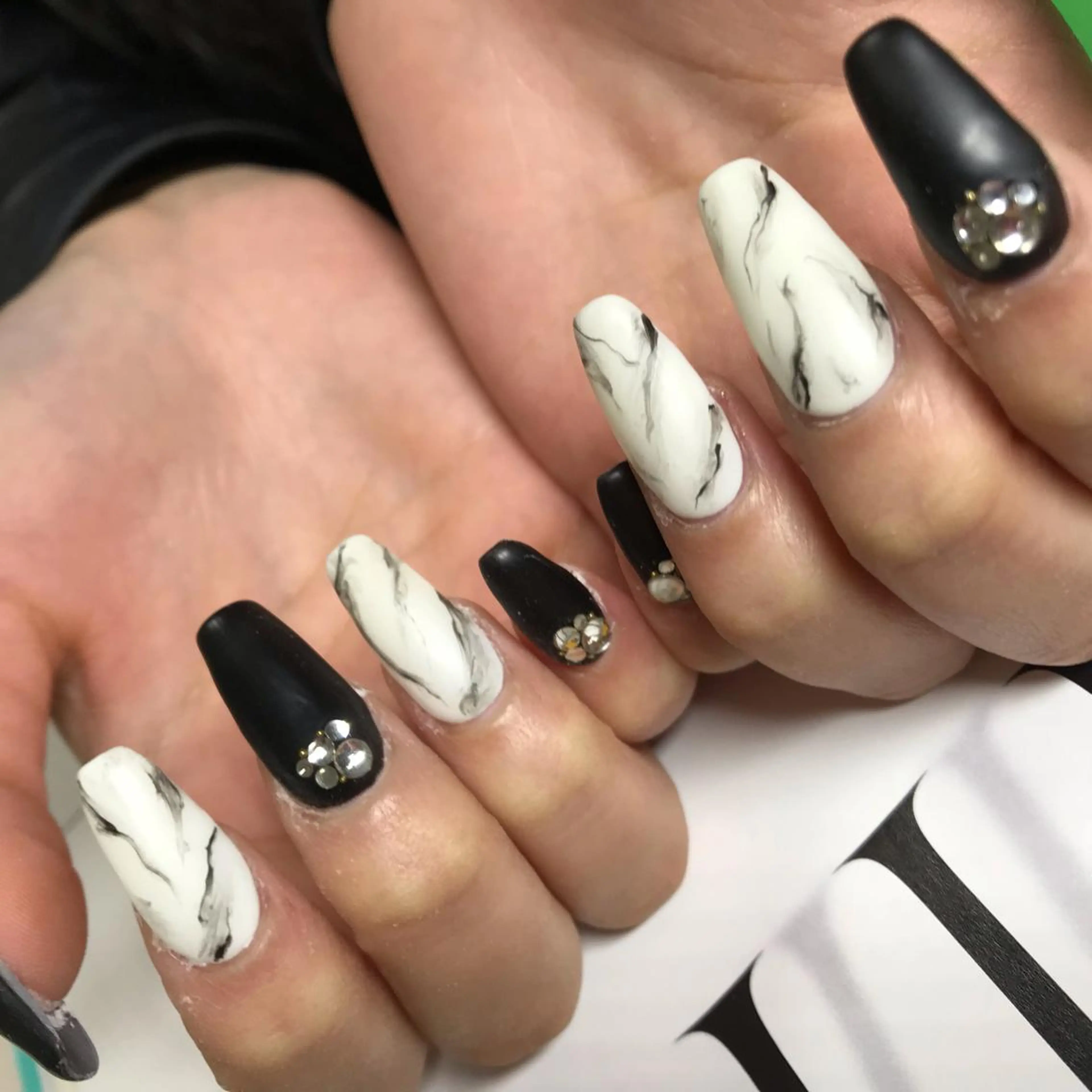 ネイル アートネイル 【カメレオン】 上村 祥子のヘアスタイル