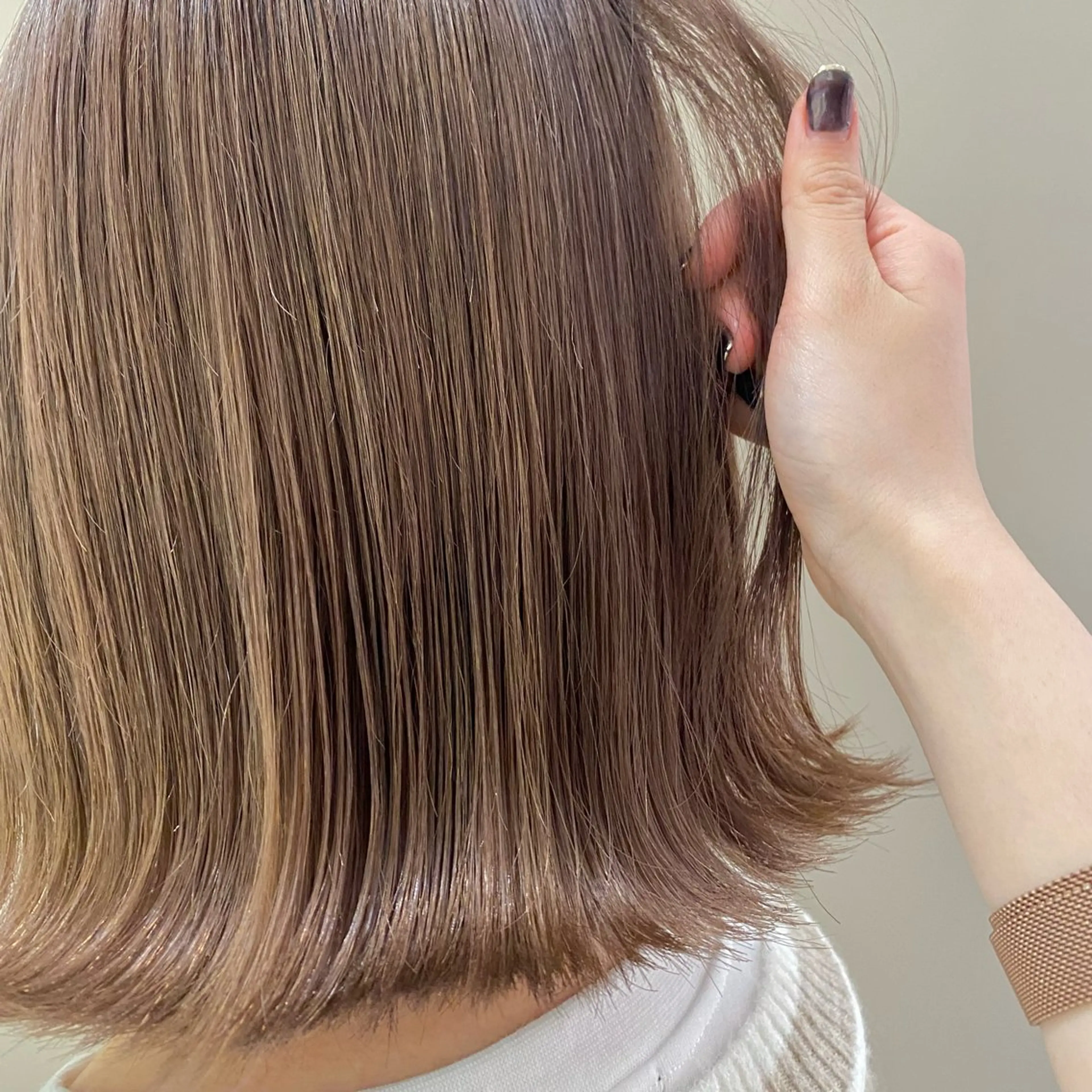 ショート カラー ヘアカラー ベージュ/アレンジ /横浜/杉本千夏のヘアスタイル