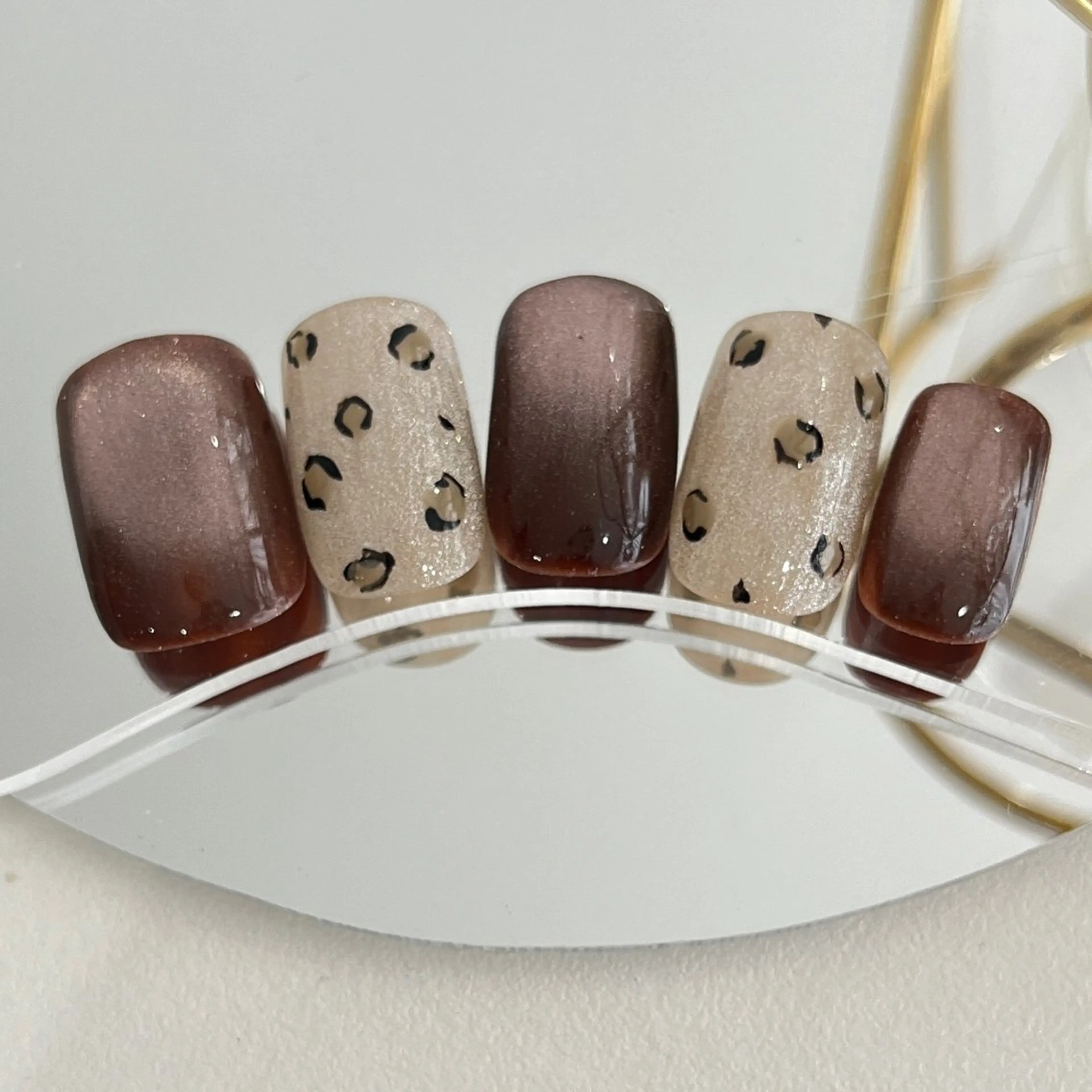 ネイル Dea エミリーのネイルデザイン