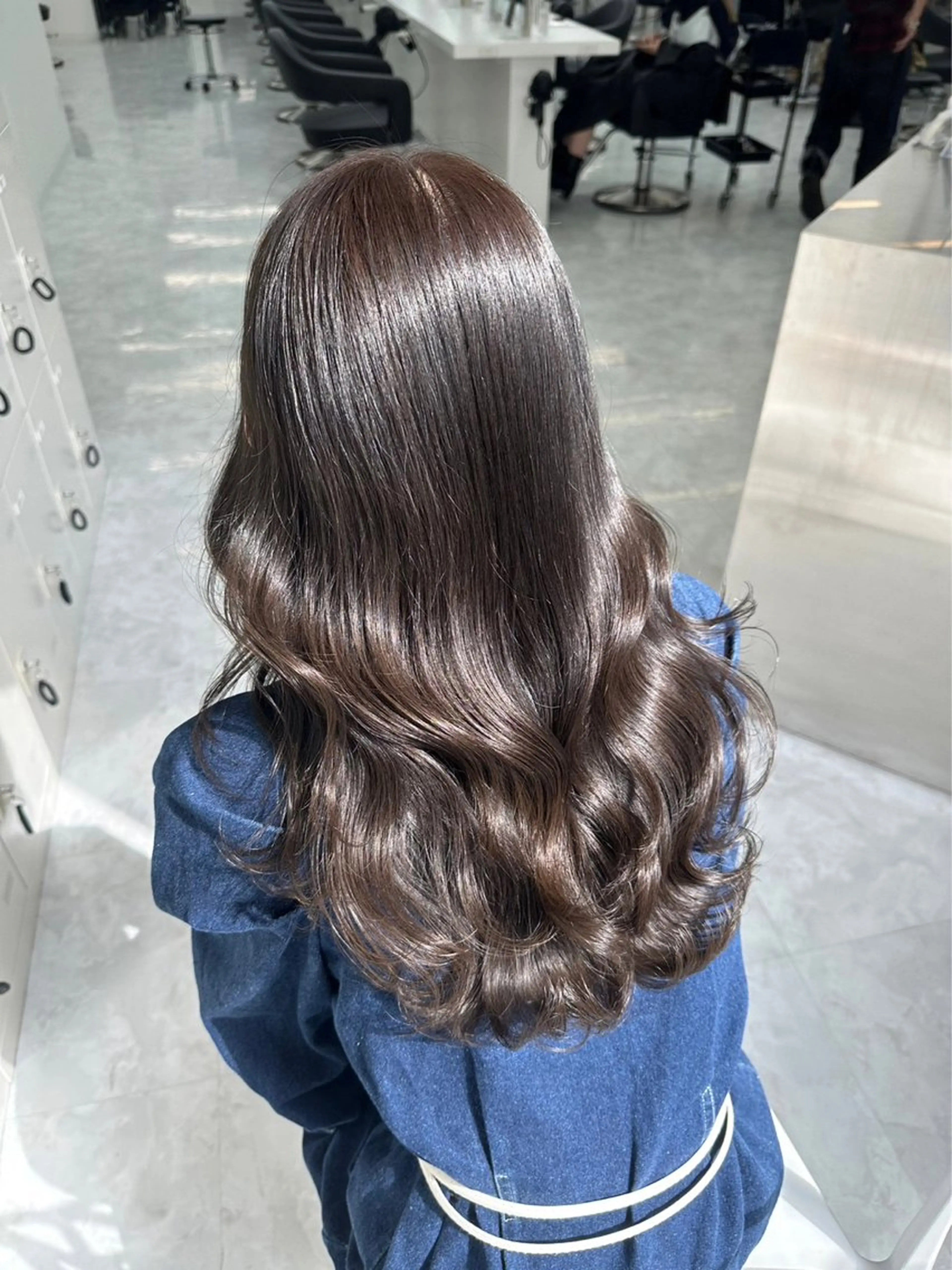 ロング 髪質改善 トリートメント 大人上品🤍透明感 ベージュ🤍REOのヘアスタイル