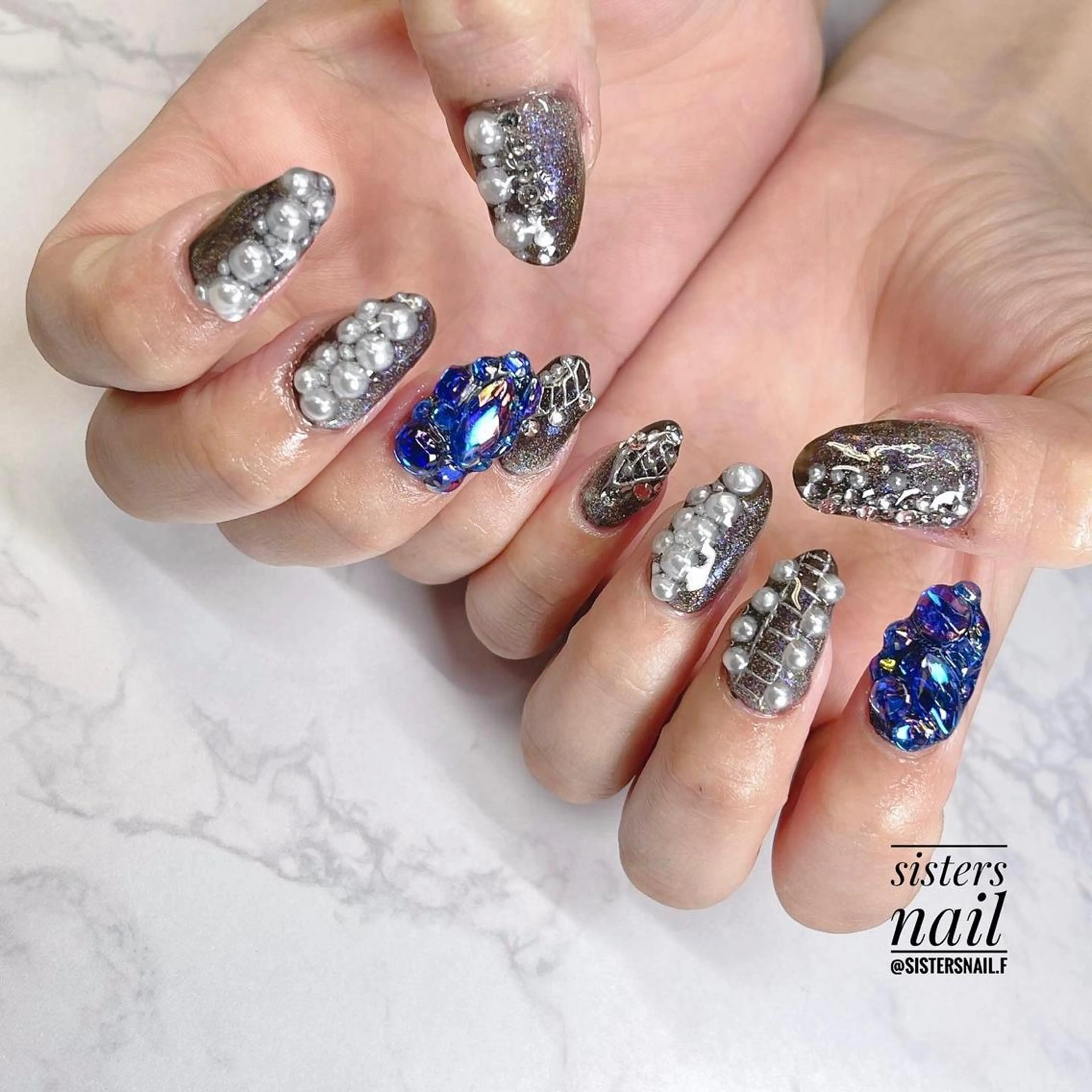 ネイル アートネイル ブルー ストーンネイル 夏ネイル sisters nail.fのネイルデザイン