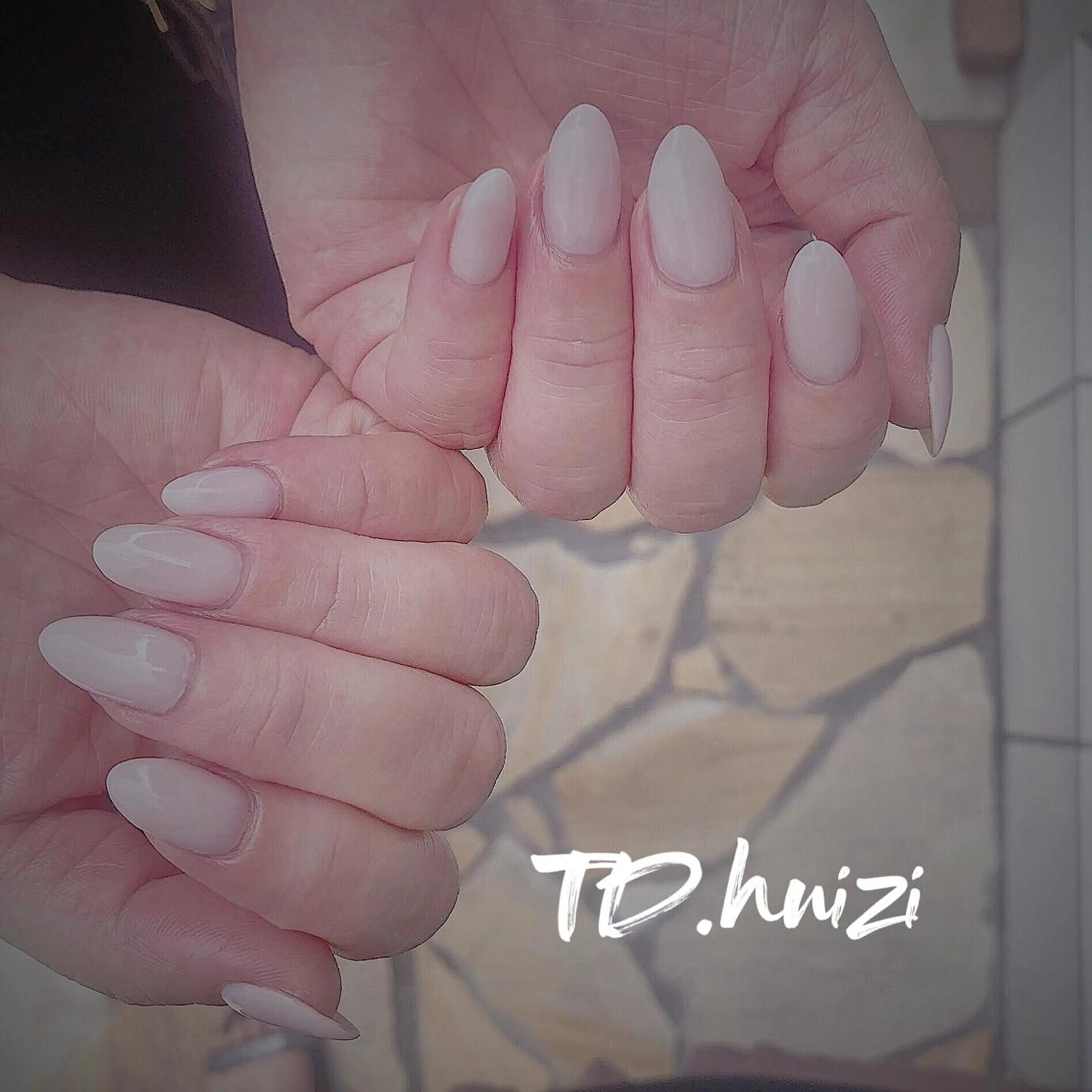 ミディアム めぐみのネイルサロン 惠のネイルデザイン