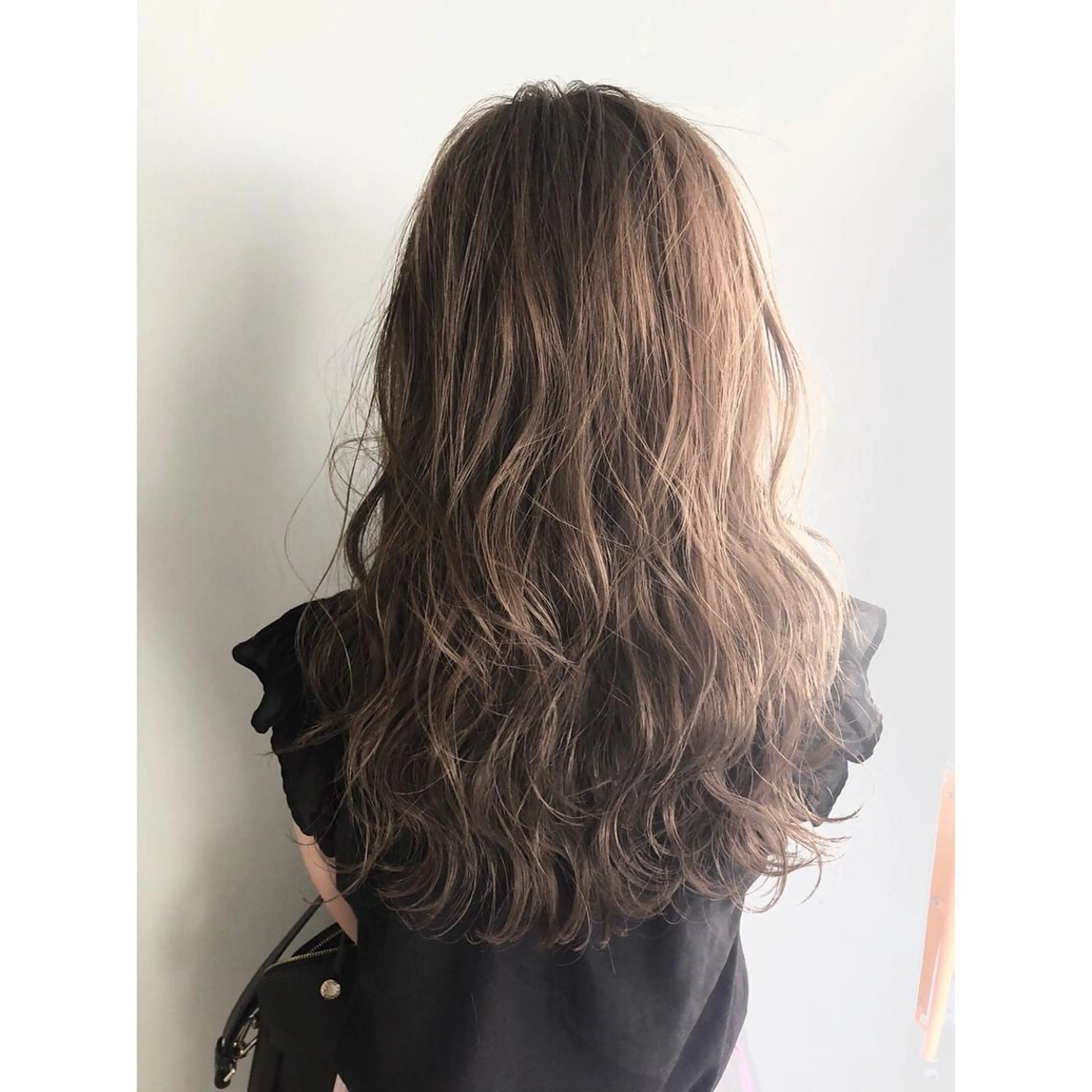 ロング カラー パーマ ディープラベンダー グレージュ ラベンダーカラー ラベンダーグレージュ ラベンダーグレー 酸性縮毛矯正のプロ 杉山玲介のヘアスタイル