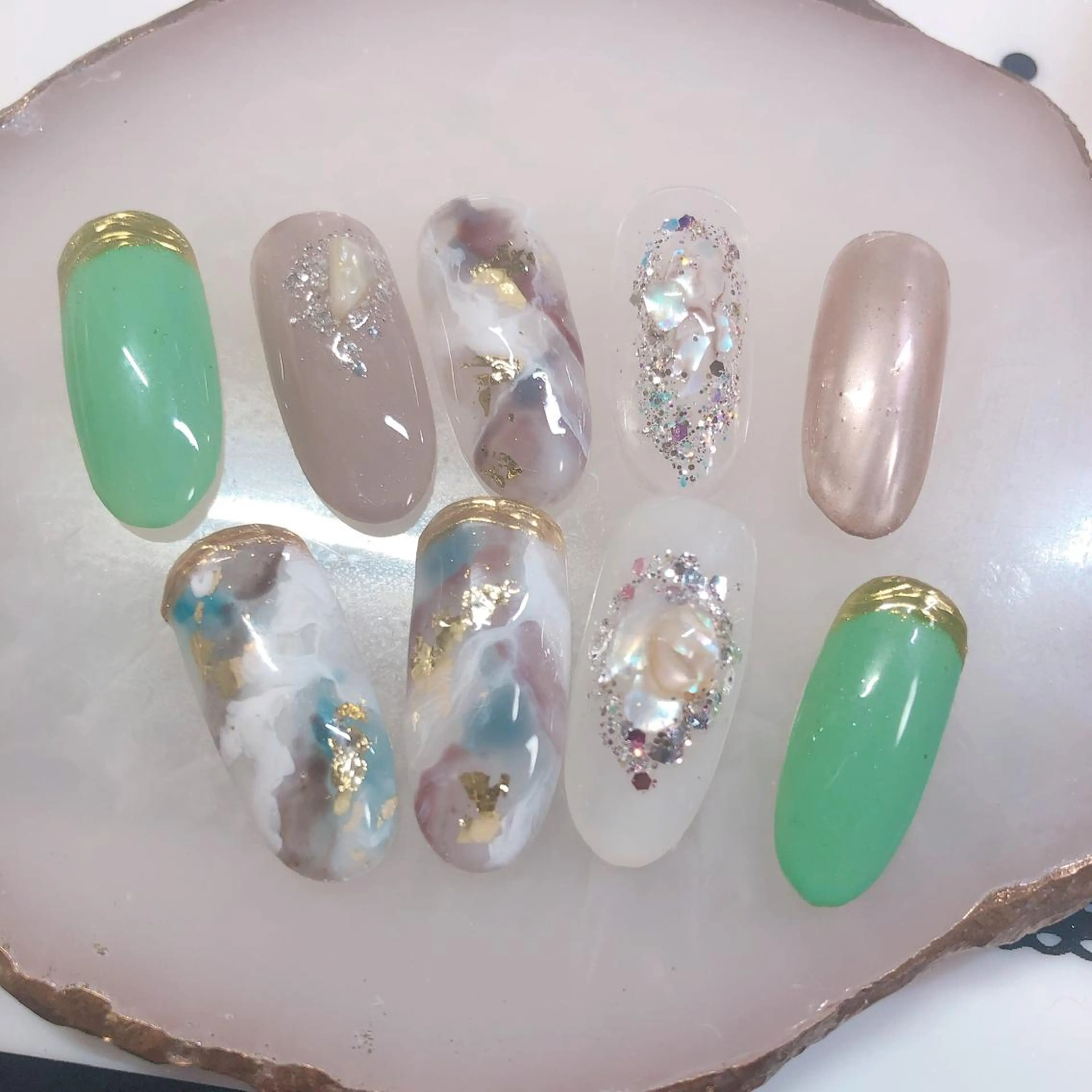 ネイル ニュアンスネイル 奥園 良恵のネイルデザイン