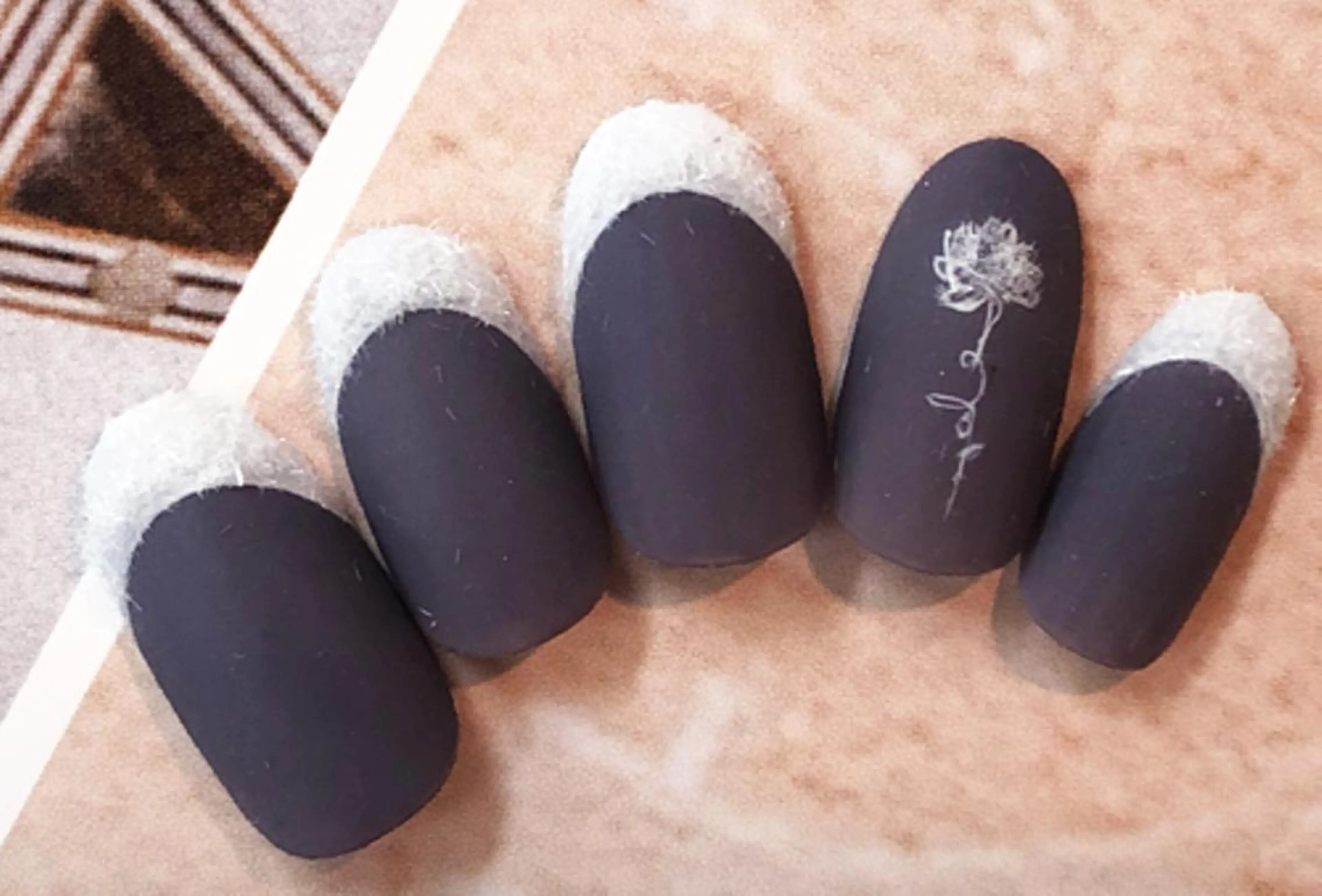 ネイル ネイルサロン レアリッチのネイルデザイン