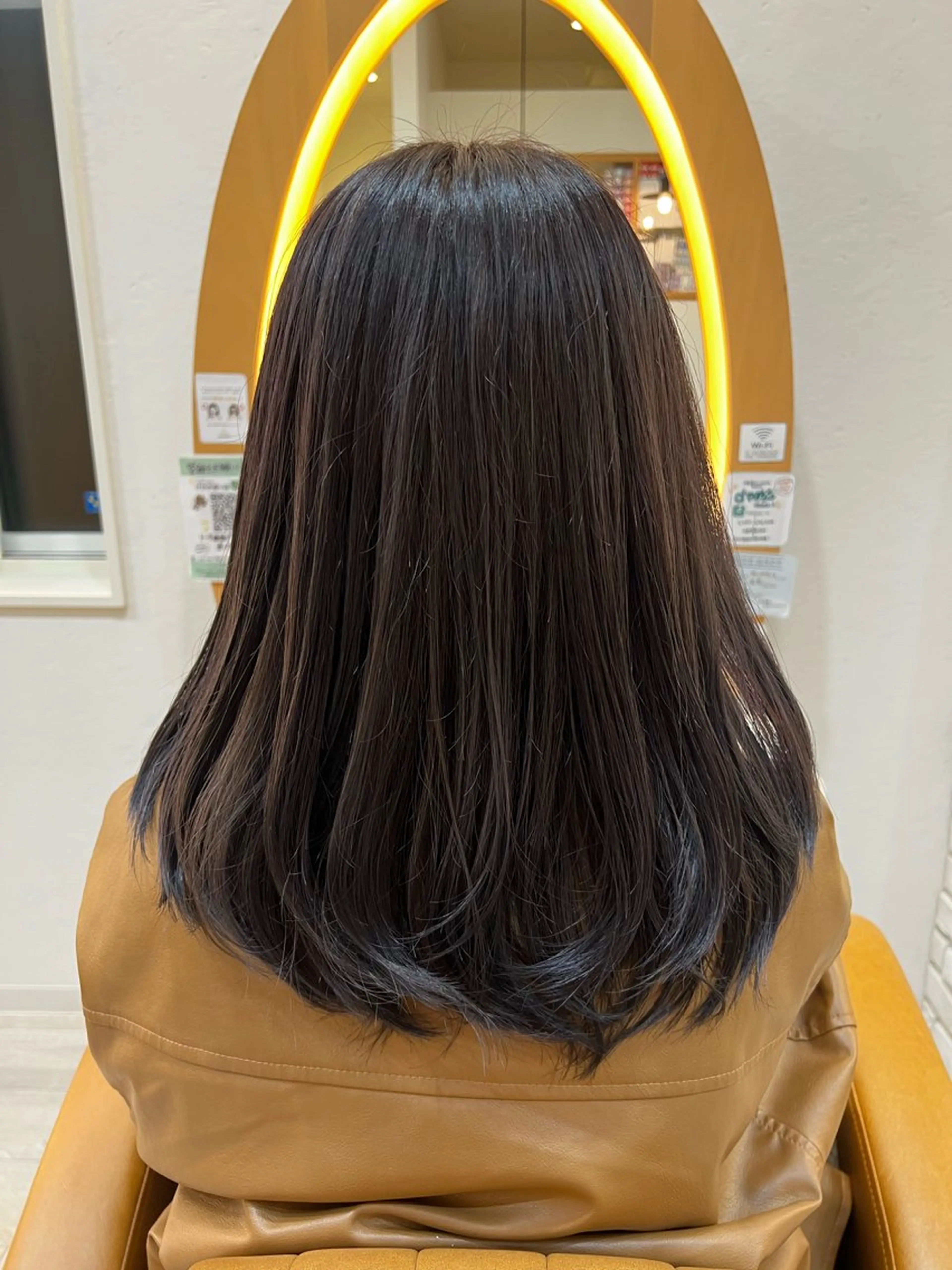 セミロング adorableけやき通り店所属・adorable 小西彩里のヘアスタイル