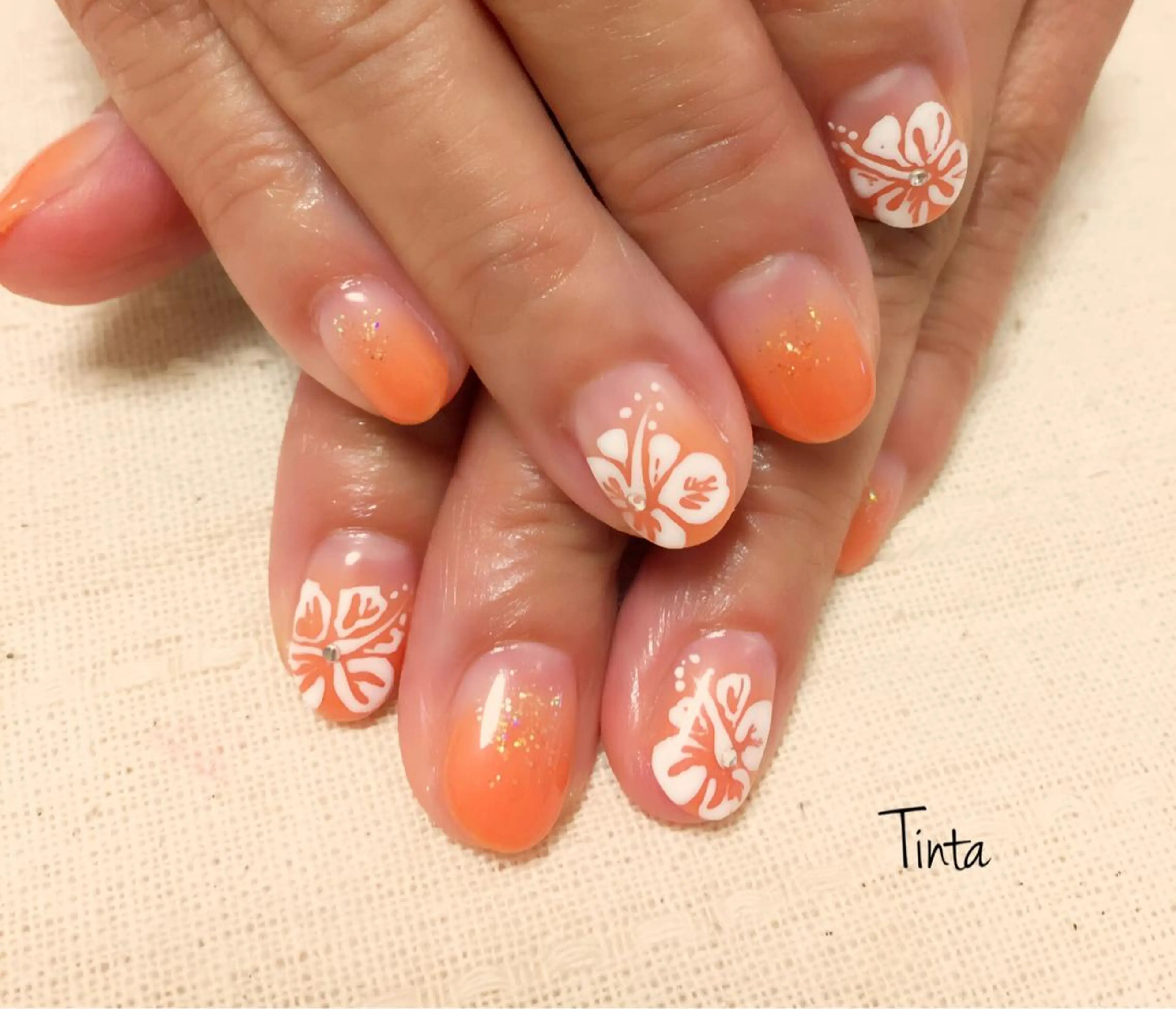 ネイル グラデーション オレンジ ネイルサロン ティンタ所属・馬場 典子のネイルデザイン