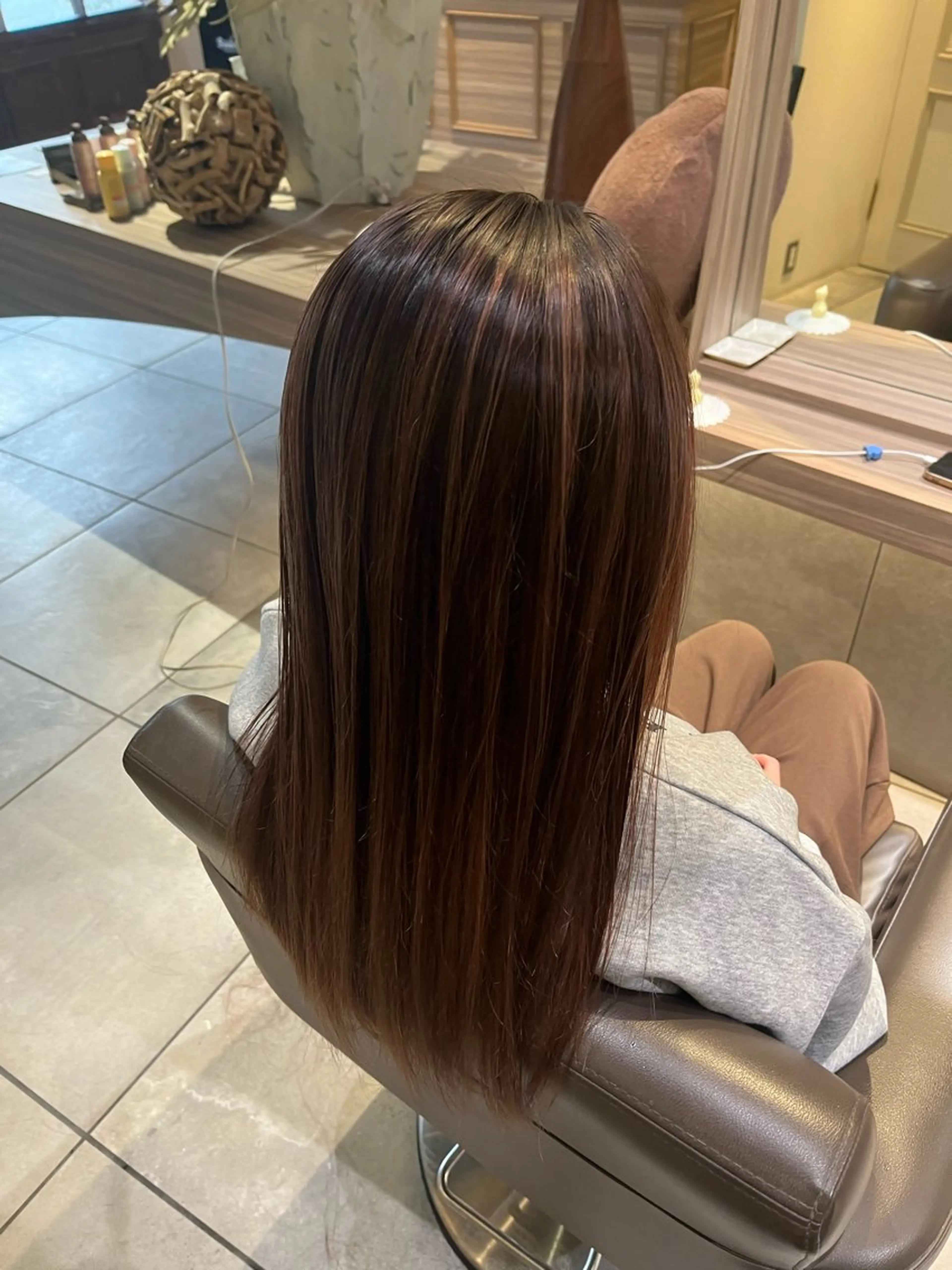 ロング カラー バレイヤージュ レイヤーカット ヘアカラー 川越 輝梨奈のヘアスタイル