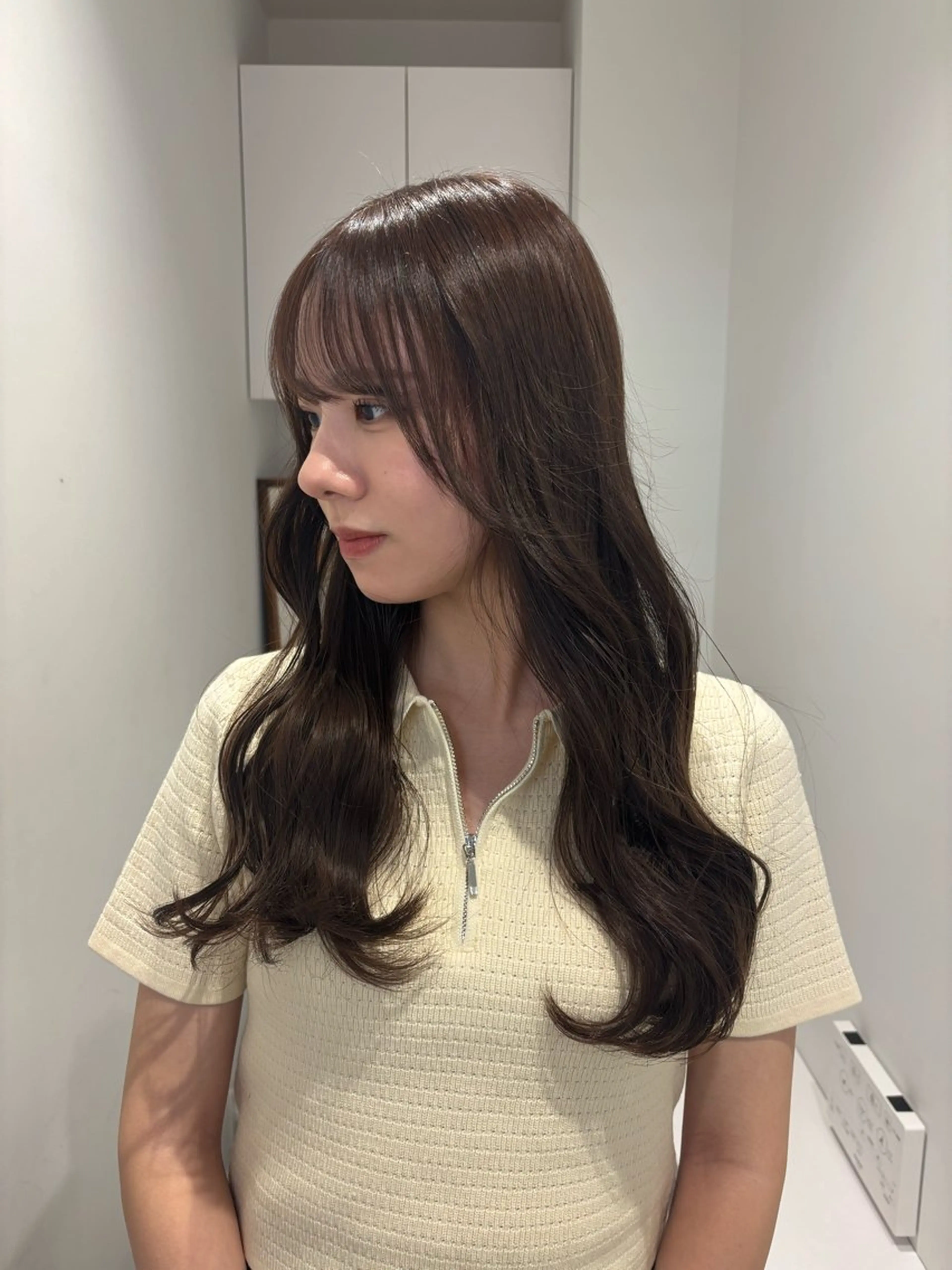 ロング ヘアカラー リン🔔ボブ cut ベージュカラー🤎のヘアスタイル