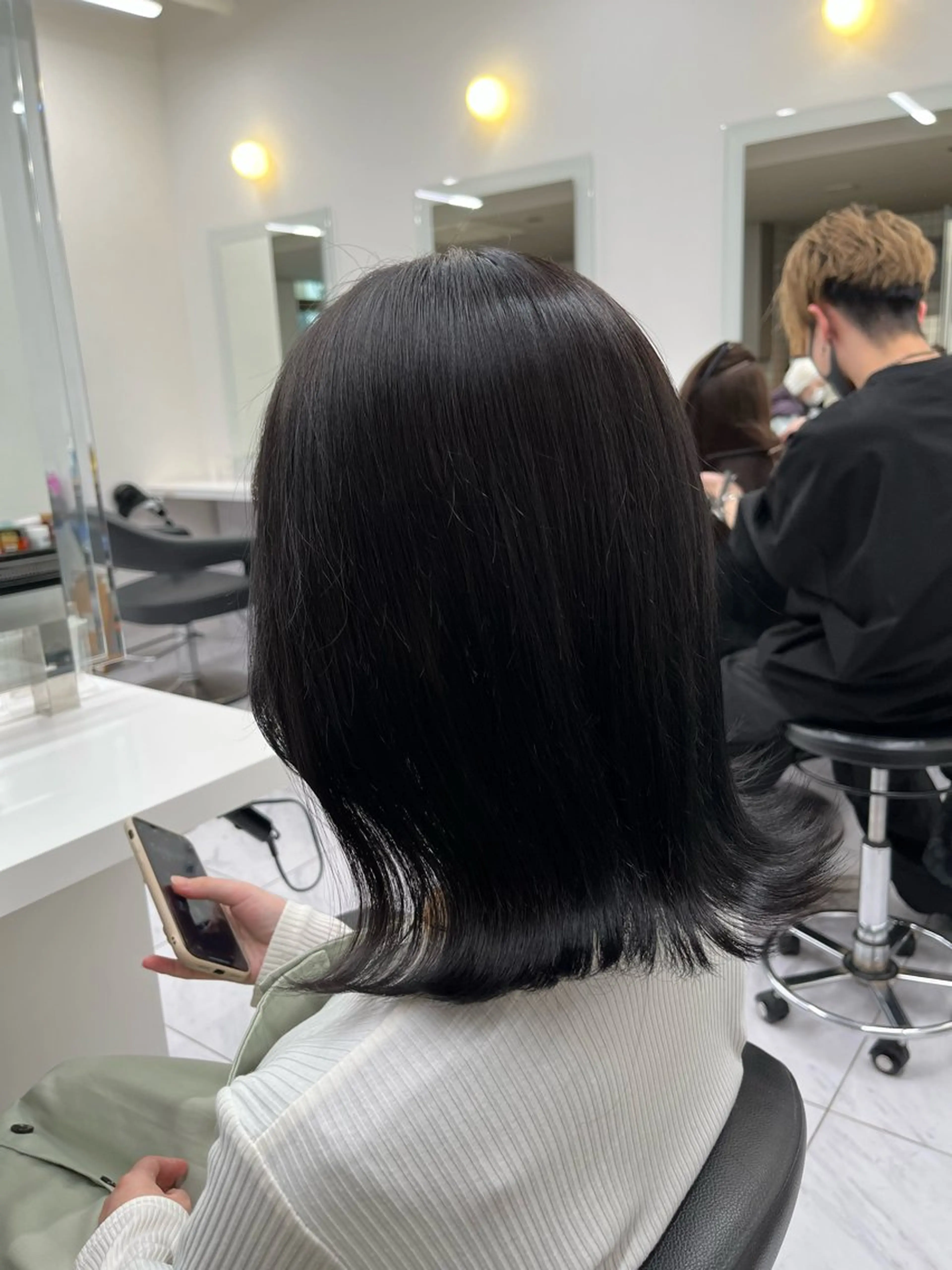 セミロング ヘアカラー トリートメント ヘッドスパ ヘアセット 寒色＆ブリーチ特化 寒色MiOのヘアスタイル