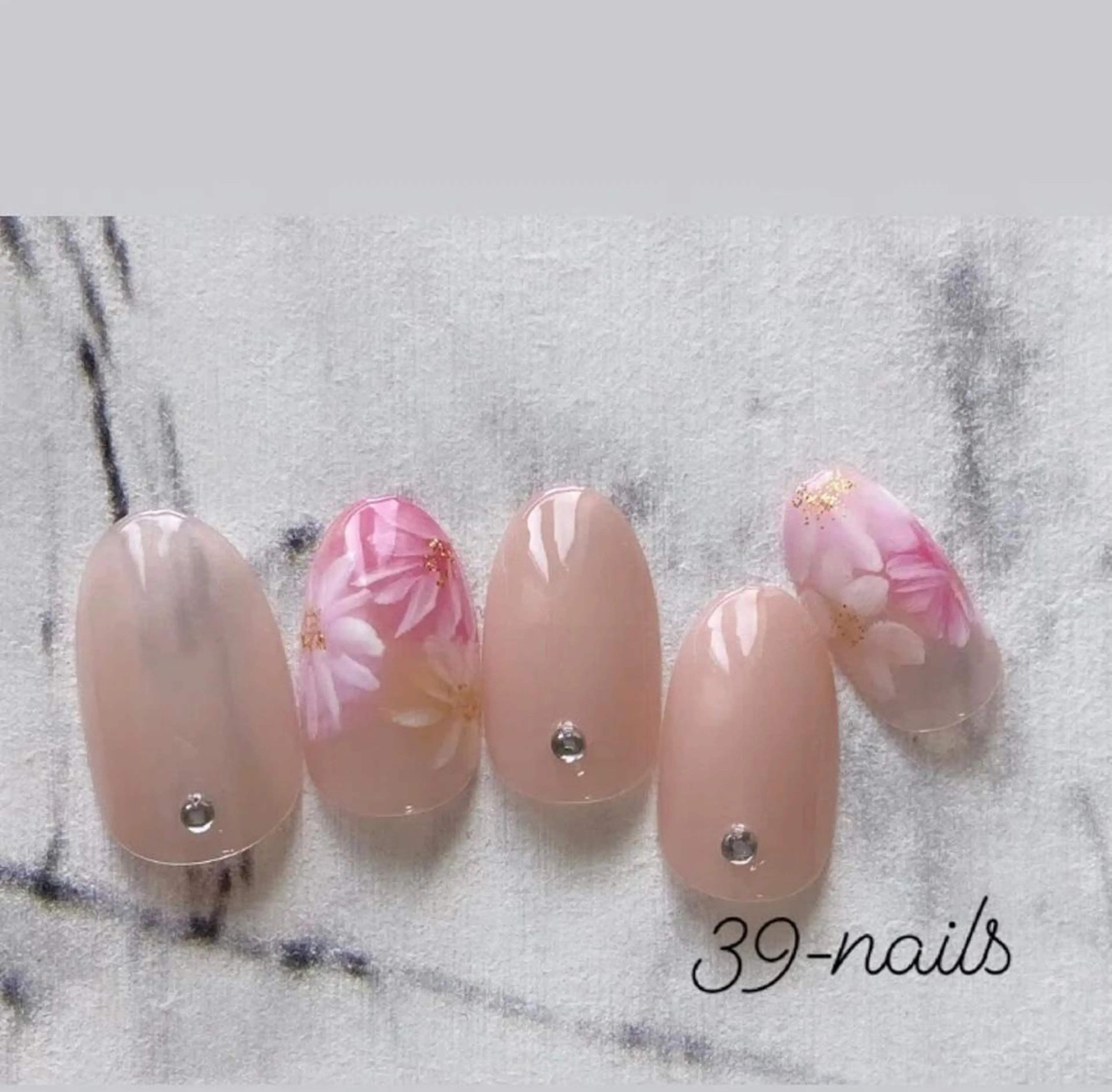 ネイル アートネイル フラワーネイル シンプルネイル ストーンネイル 39-nails EharaMikuのネイルデザイン