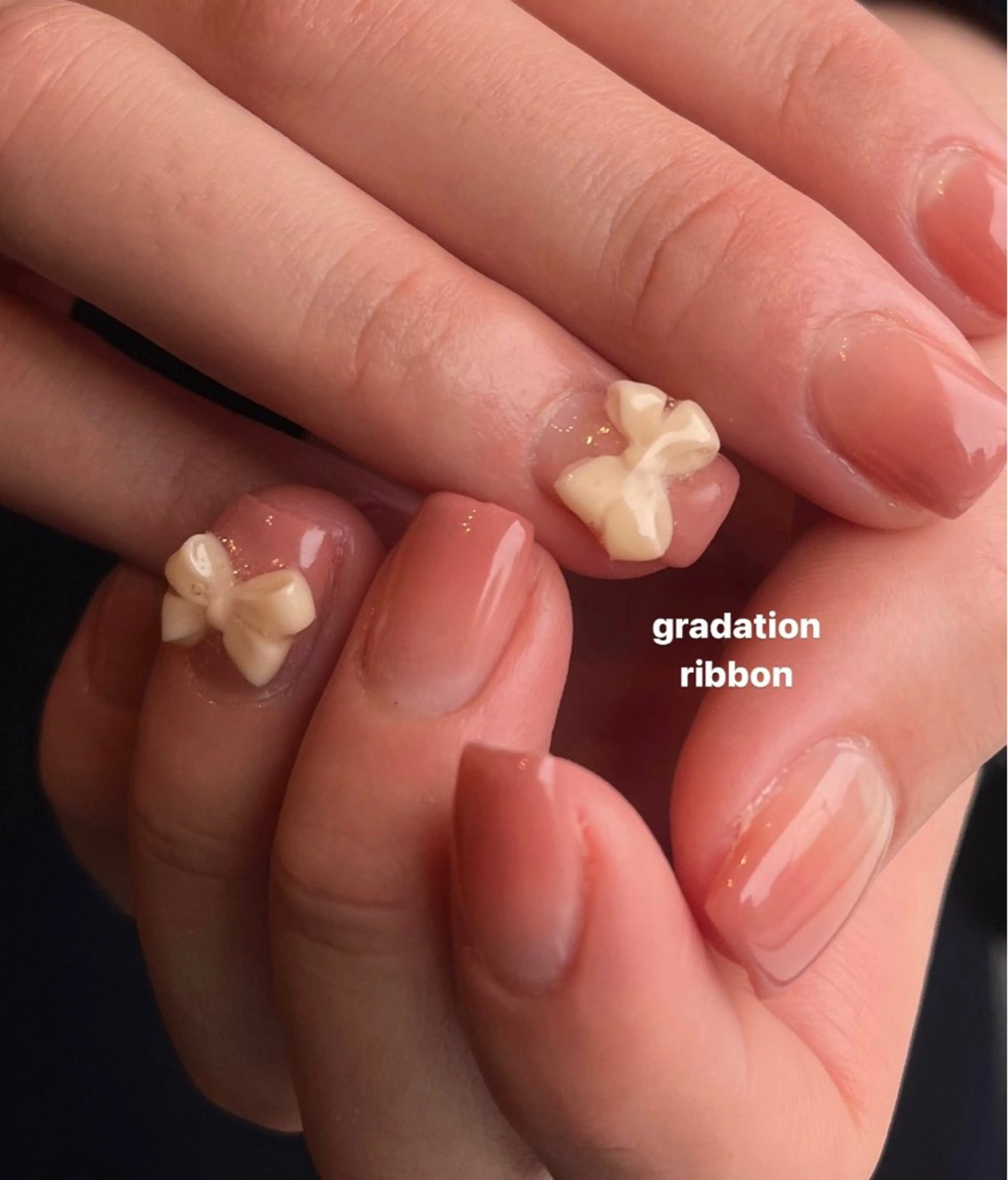 ハンドカラーグラデーション💕💕シンプルで人気🪷ベースカラーはクリア💕 他店ジェルオフ¥330の写真