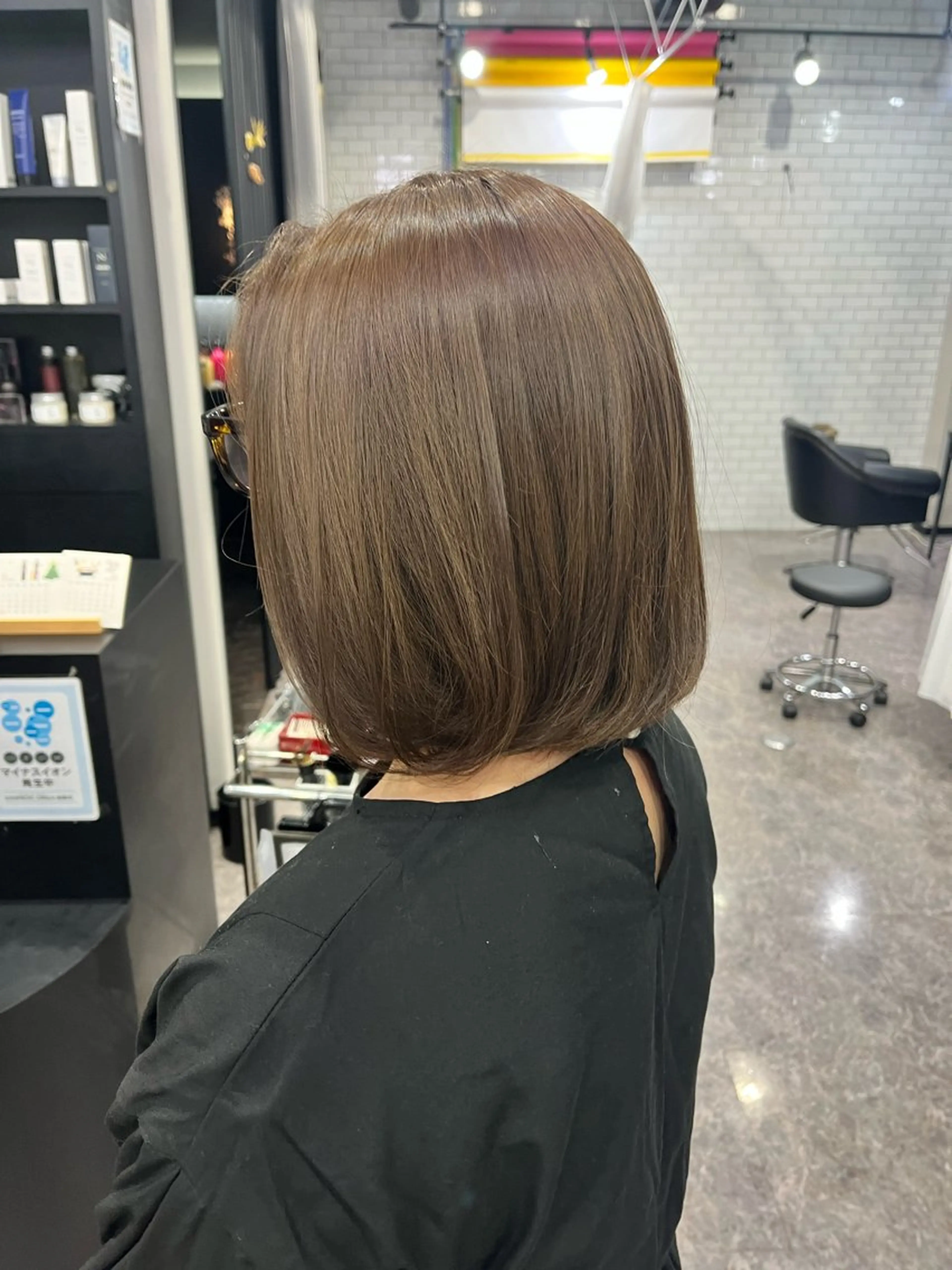 ミディアム カット 友滝 真菜美のヘアスタイル