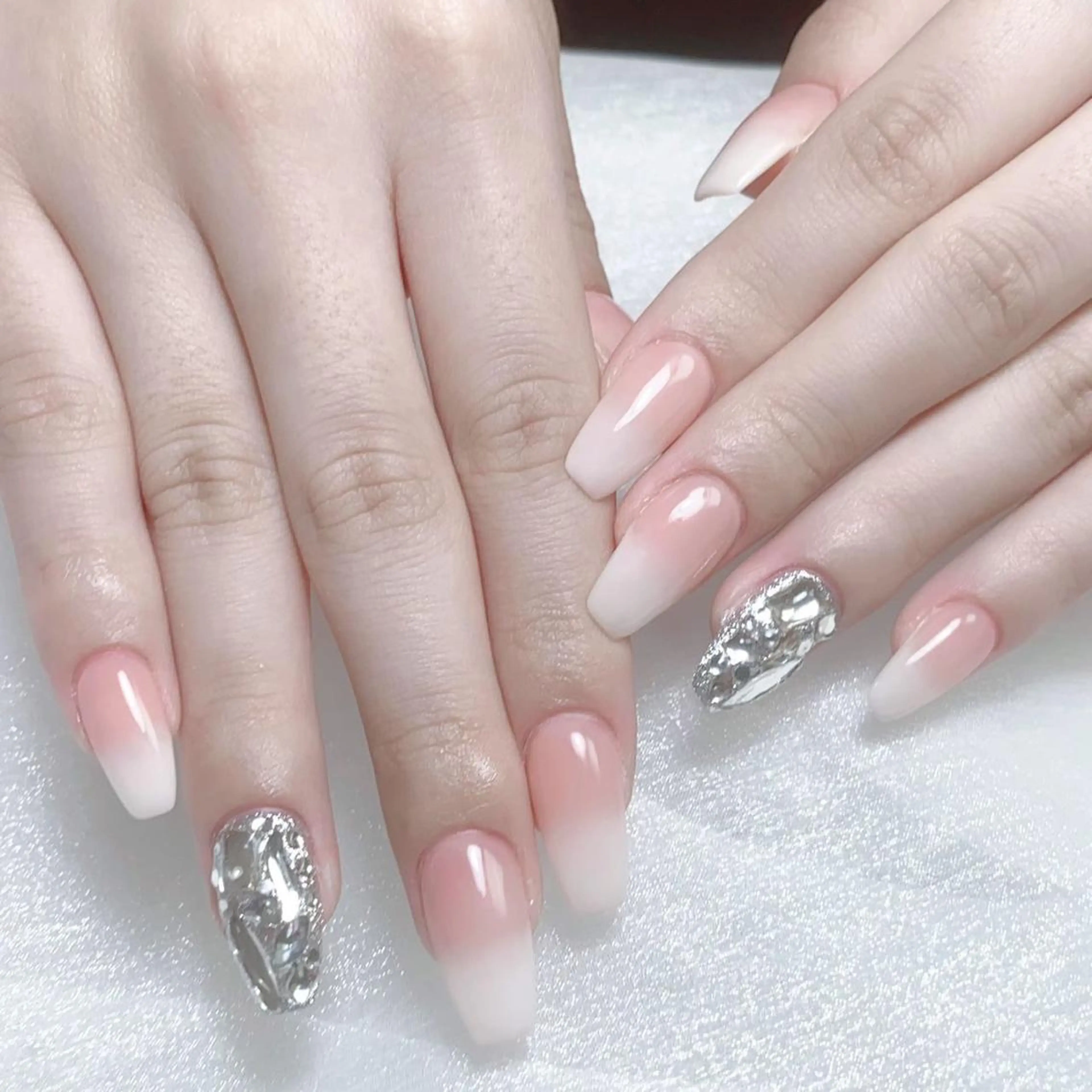 ネイル グラデーション NAILサロン 木にいるのネイルデザイン
