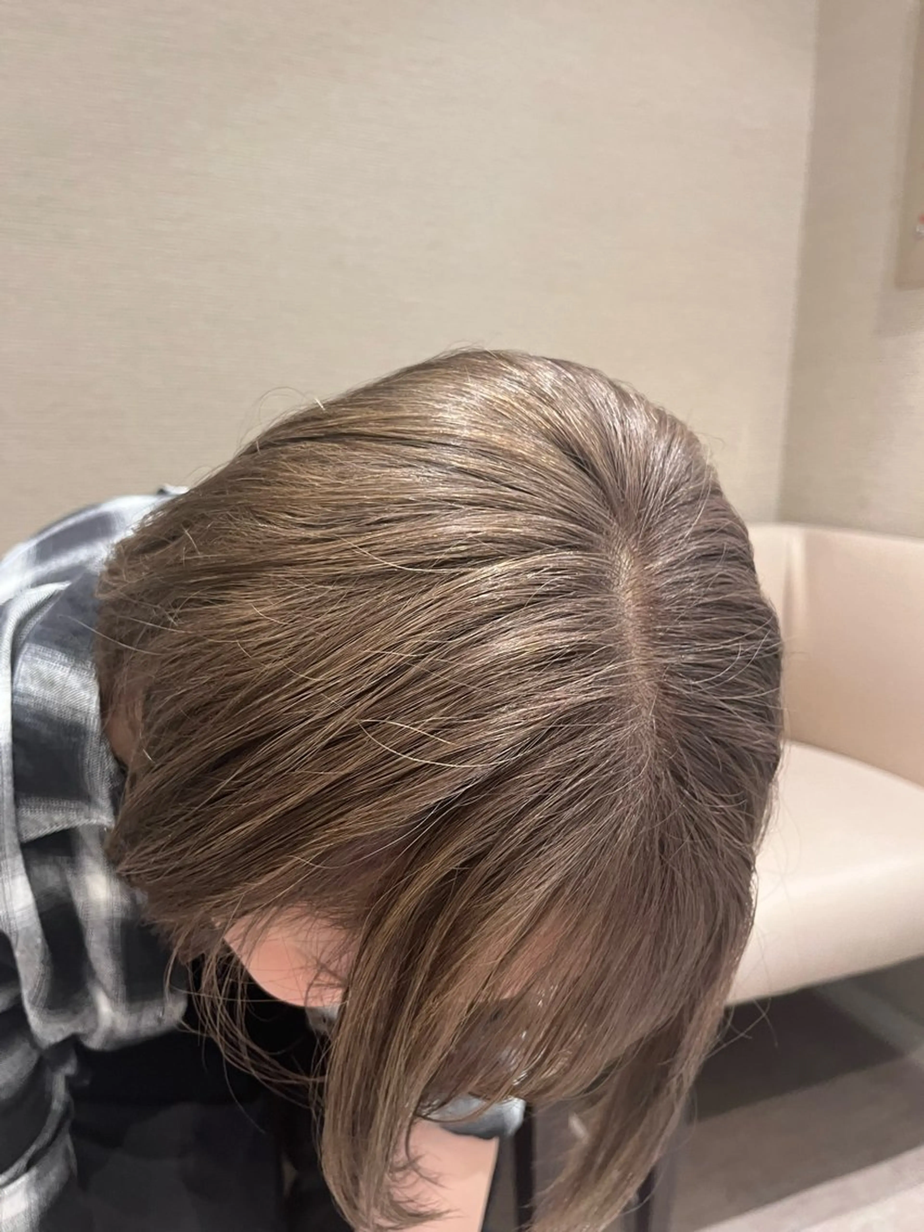 ミディアム カラー グレージュ ミルクティーグレージュ dogstar小林諒 レイヤー/パーマのヘアスタイル